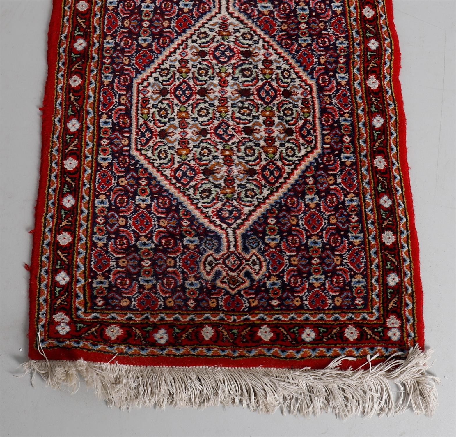 A modern Persian small runner - Image 2 of 3