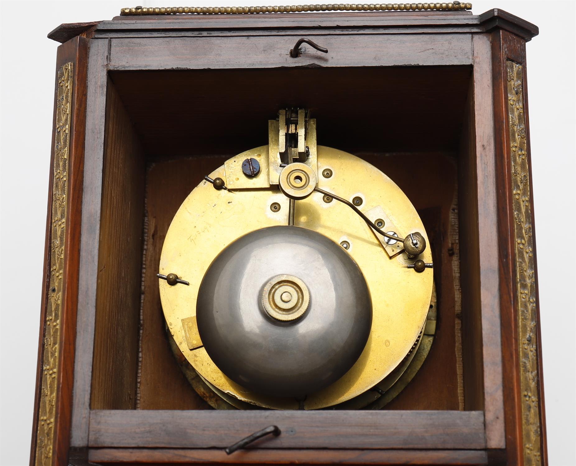 Y A late 19th century French rosewood and gilt metal mounted 8 day mantel clock - Image 3 of 4