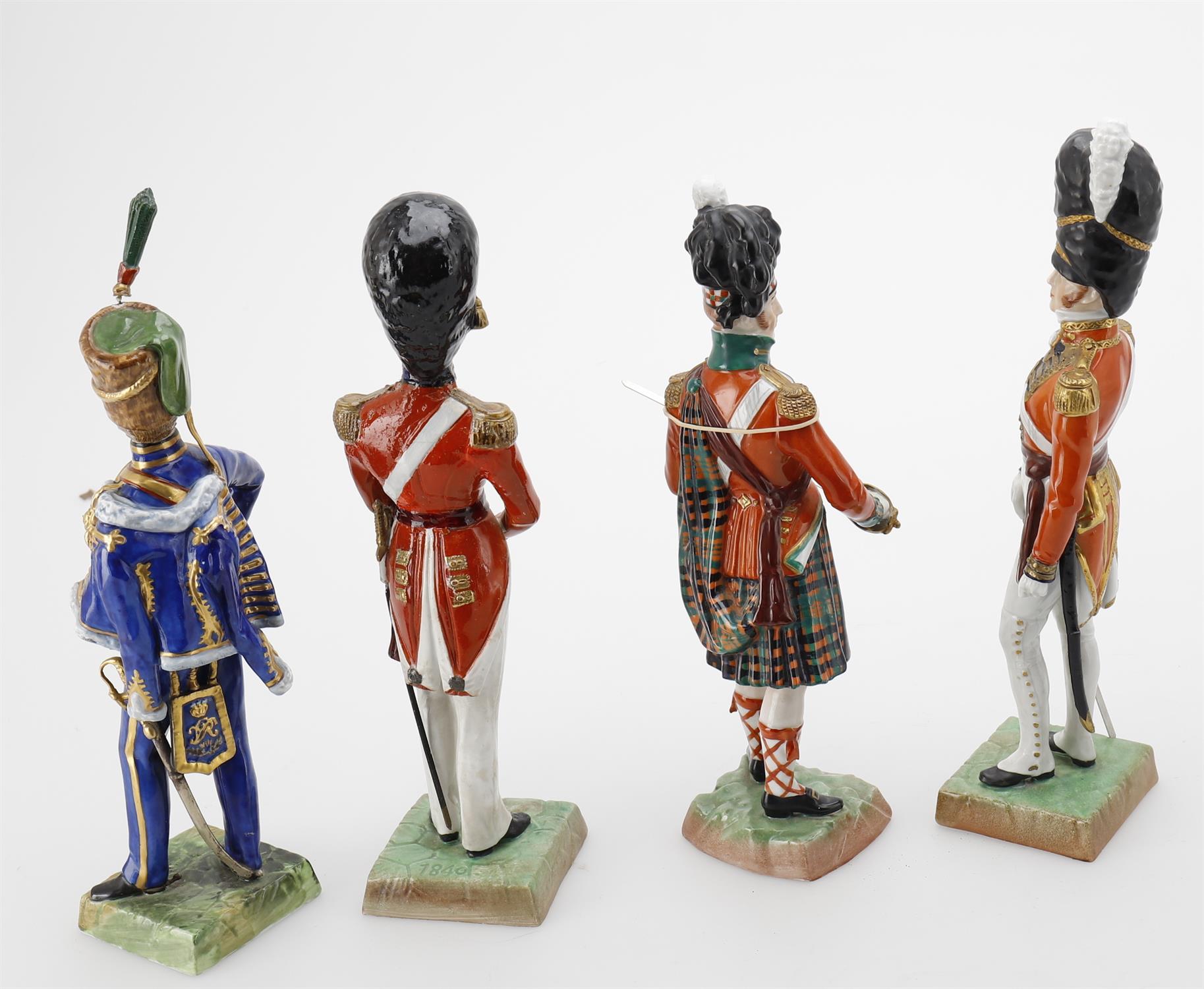 Miscellaneous to include four various modern Continental porcelain models of soldiers - Image 4 of 6