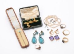 A collection of antique and later jewellery