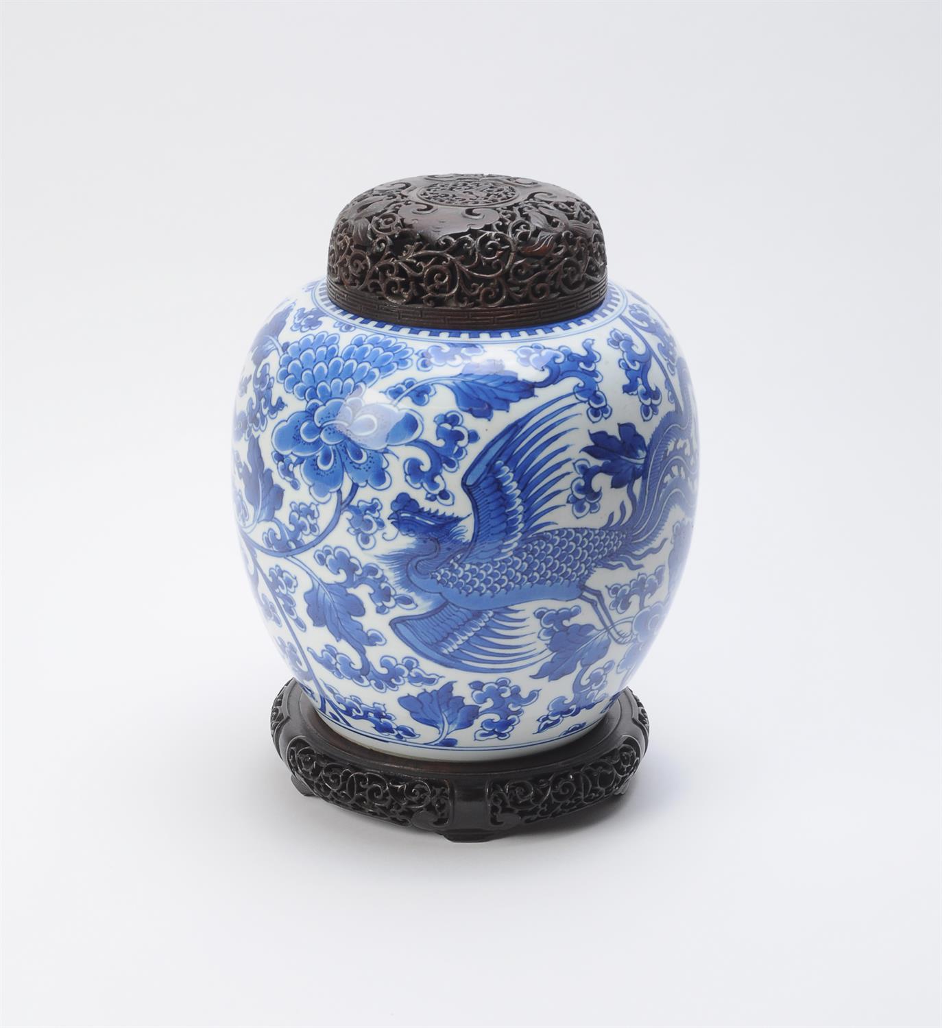 A fine Chinese blue and white ginger jar - Image 2 of 4