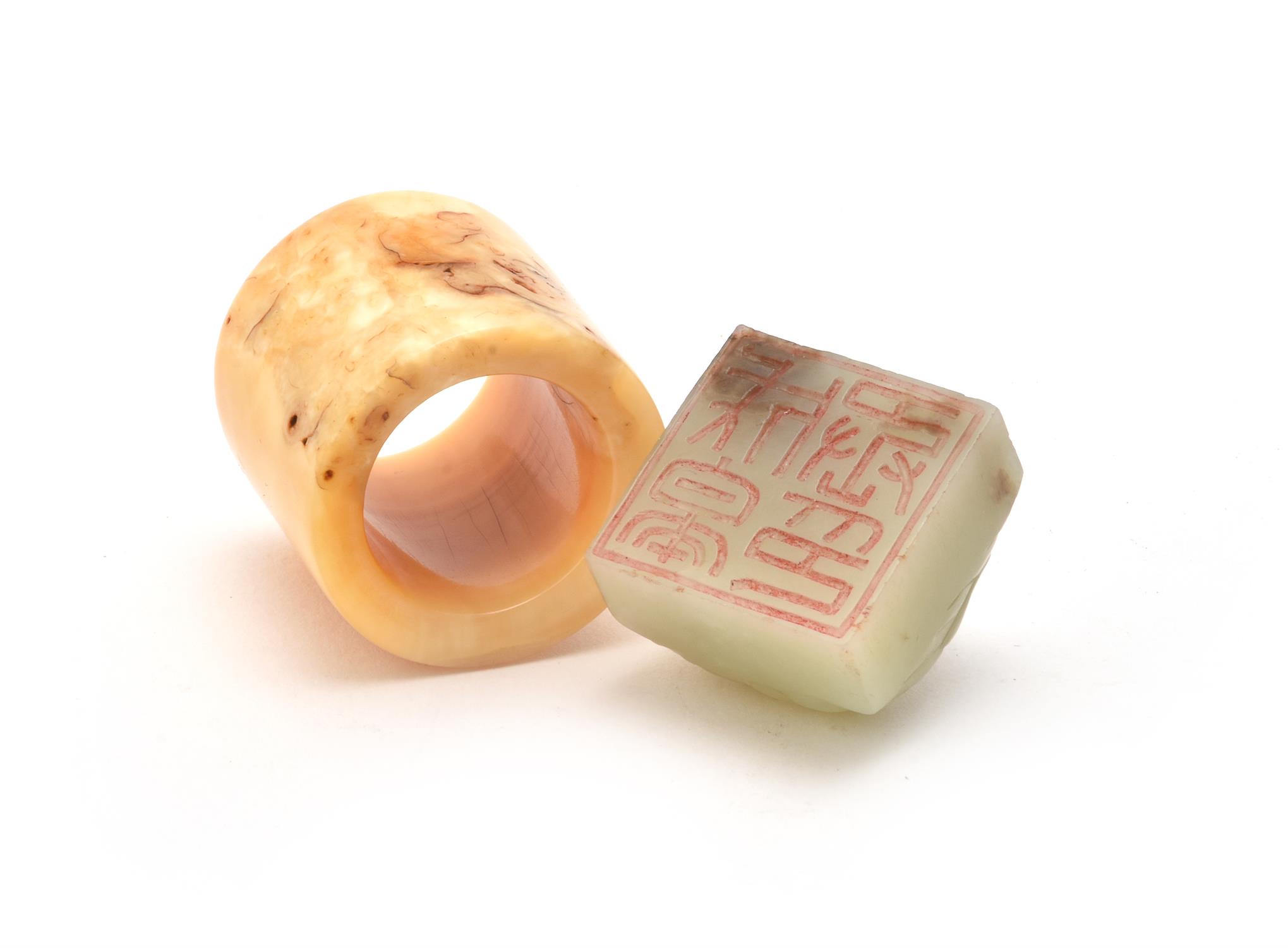 Y An unusual Chinese walrus ivory archer's ring - Image 3 of 3