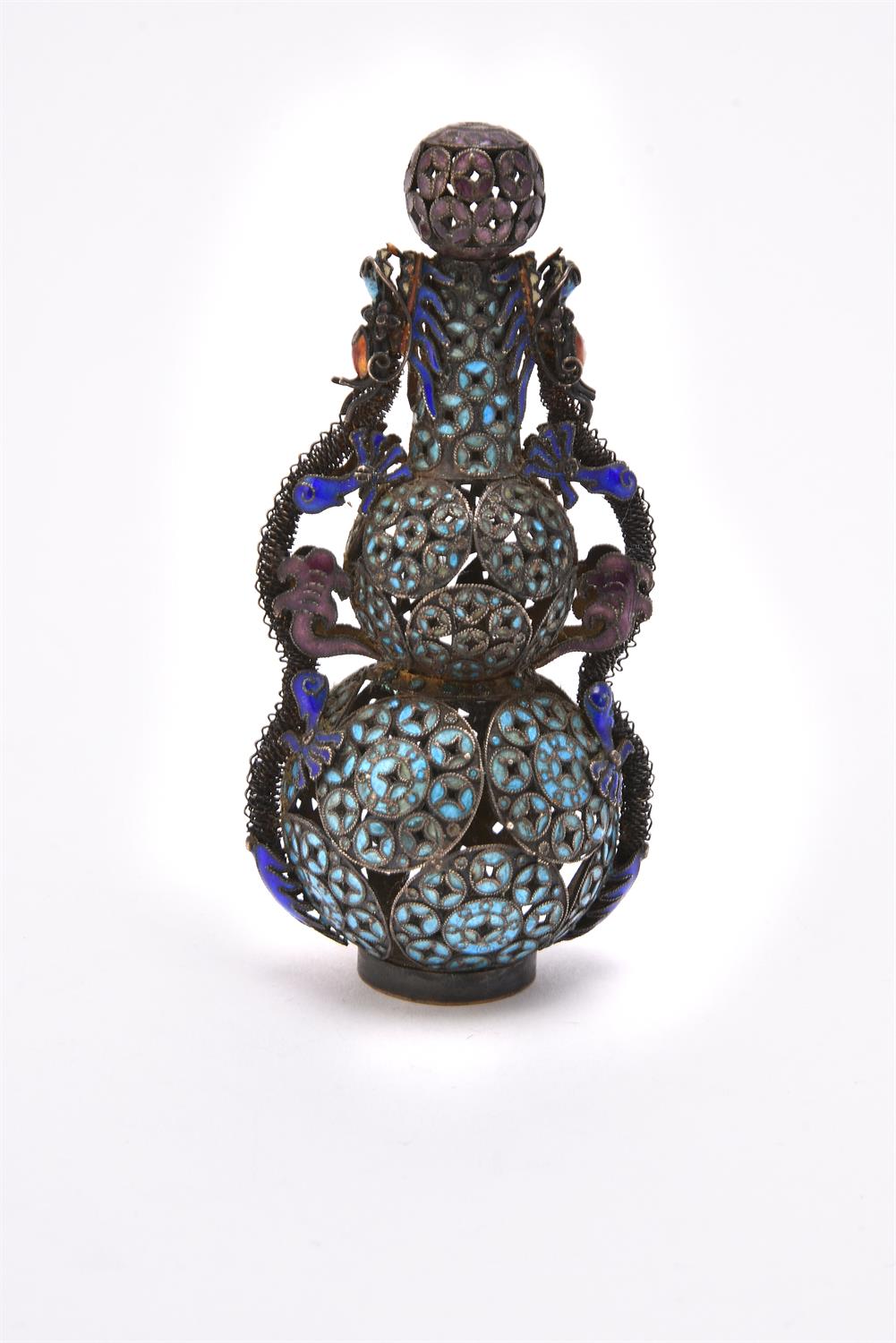 A Chinese silver filigree and enamelled openwork 'Double gourd' bottle with cover - Image 4 of 6