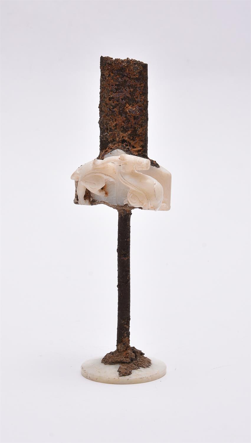 A Chinese tripod agate censer and cover - Image 9 of 11