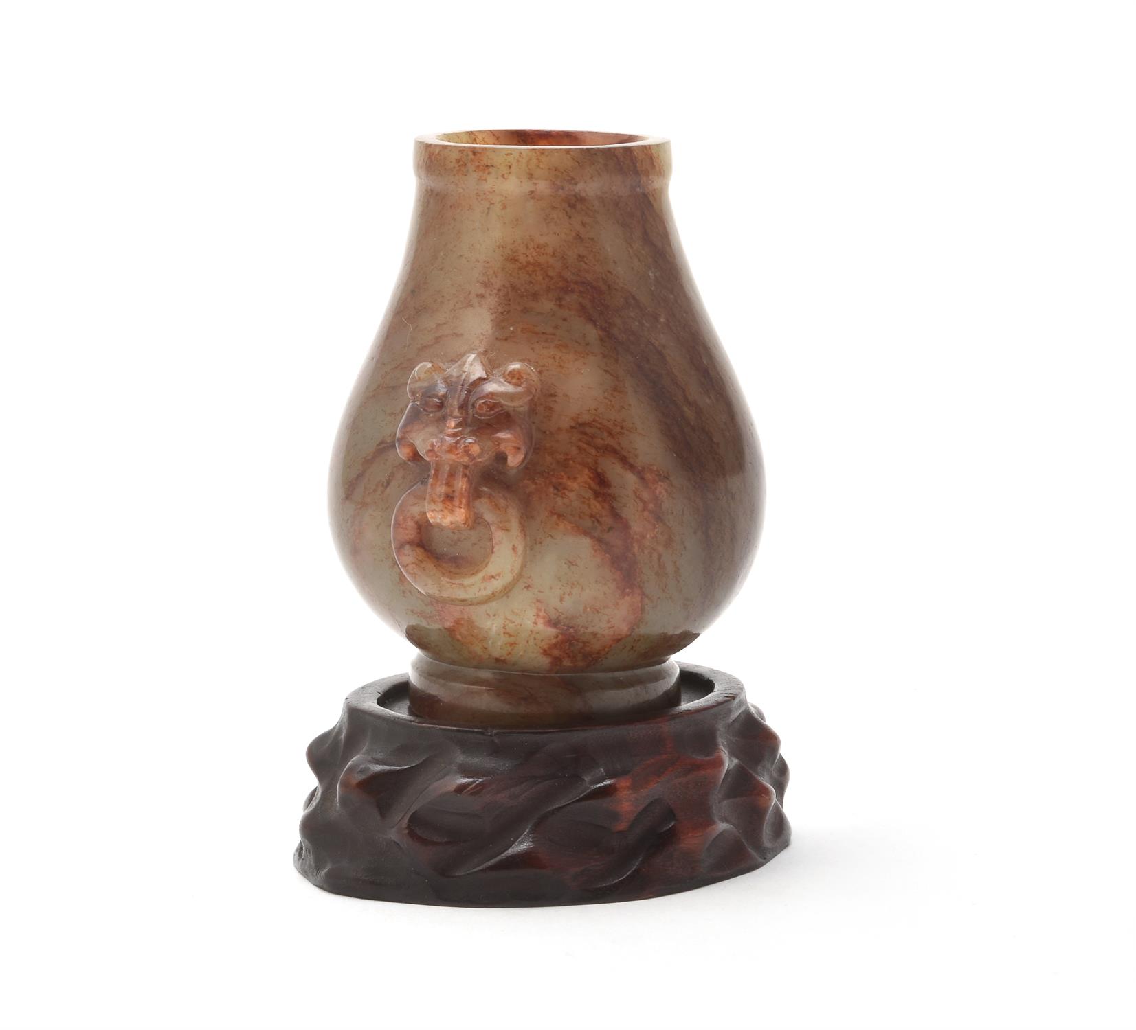 A Chinese jade hu-form vase - Image 2 of 3