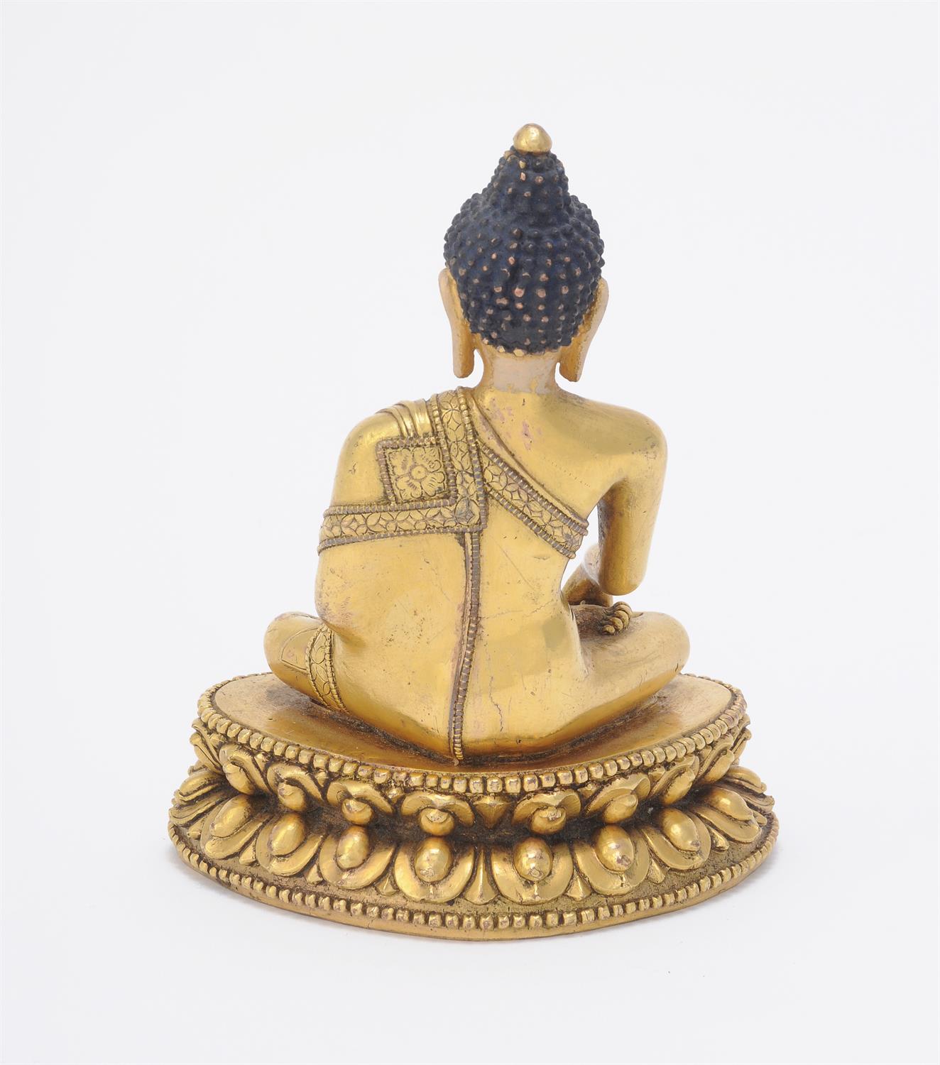 A Sino-Tibetan gilt-bronze figure of Buddha - Image 3 of 4