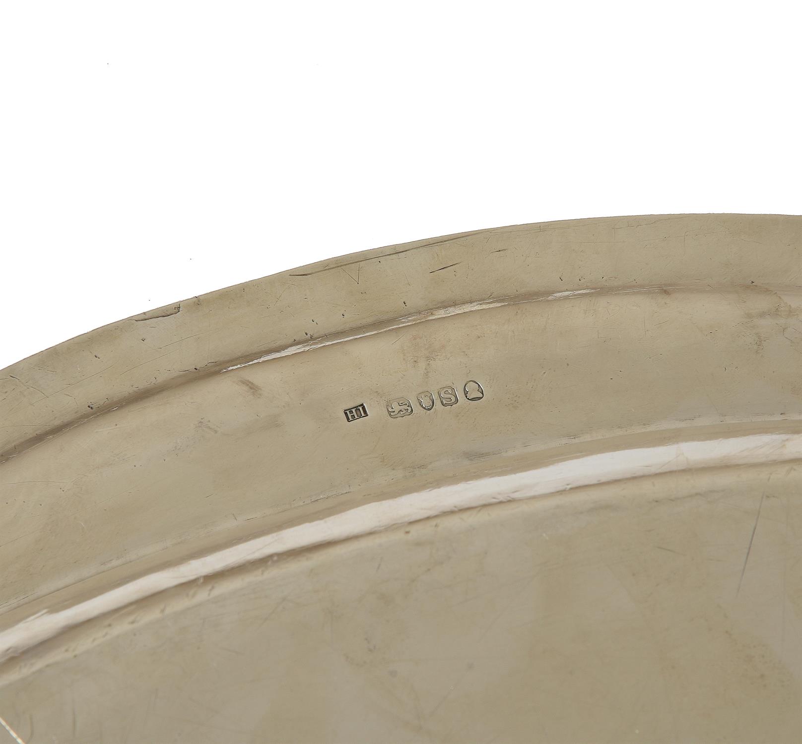A George III silver shaped oval meat dish by John Houle - Image 3 of 4