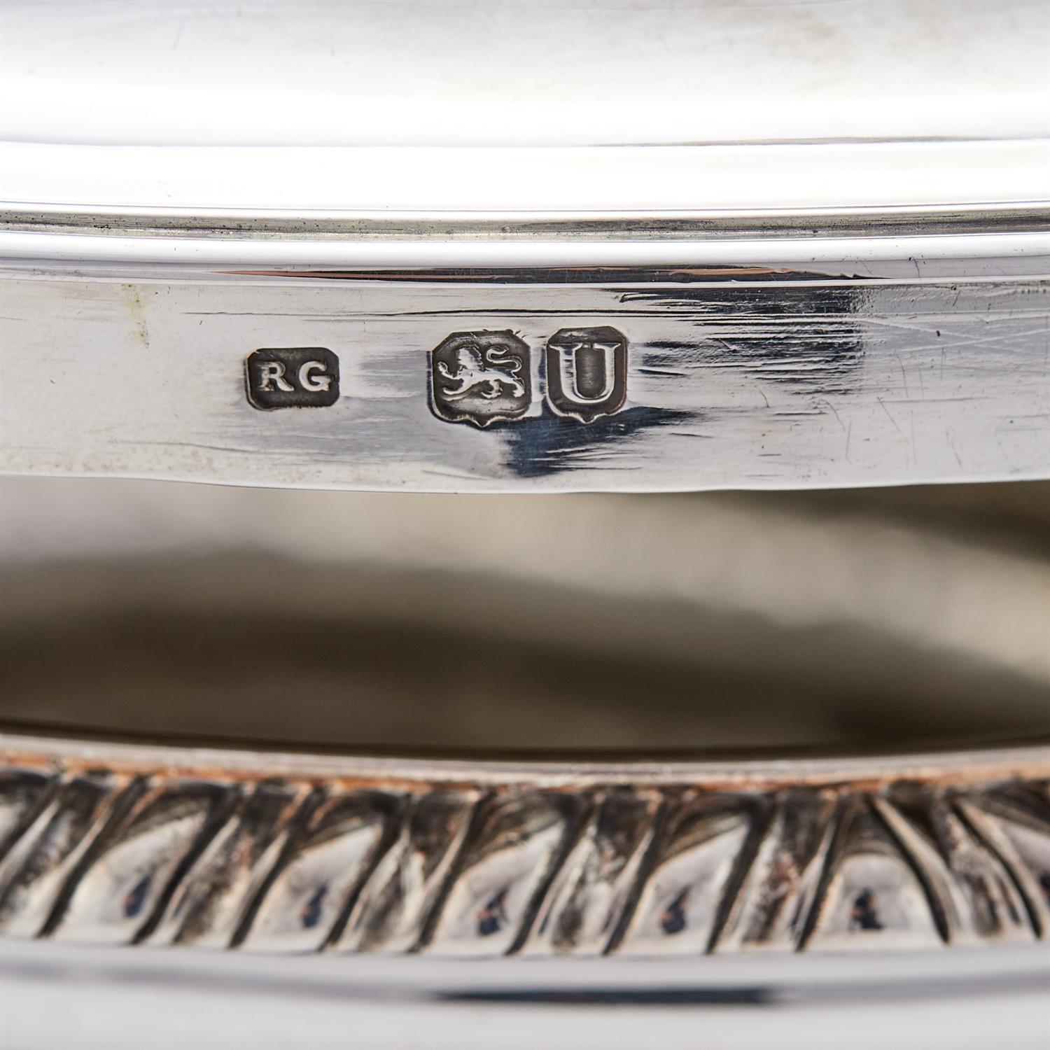 A late George III silver circular soup tureen and cover by Robert Garrard I - Image 3 of 3