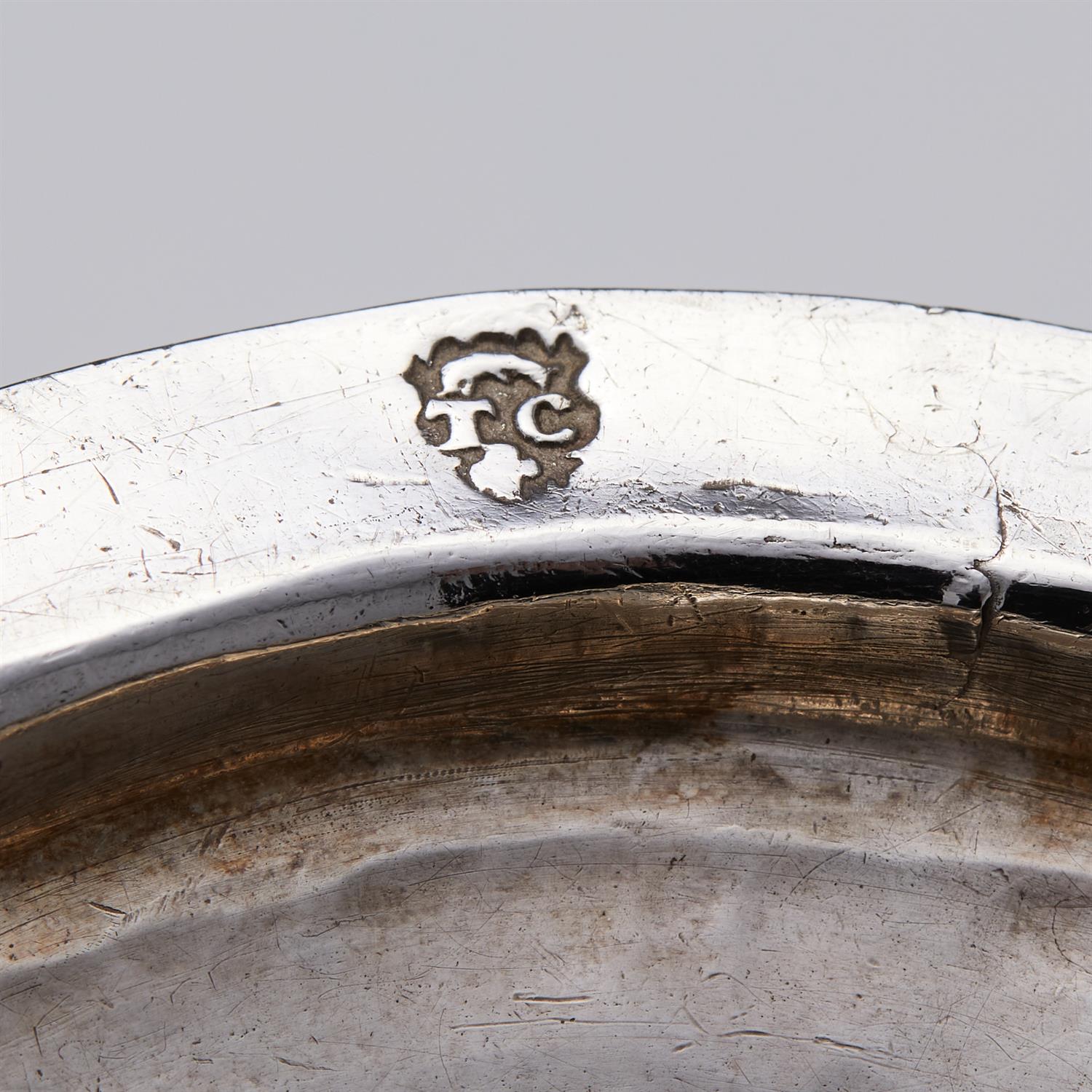 A Charles II to William & Mary silver communion cup attributed to Thomas Cooper - Image 2 of 2