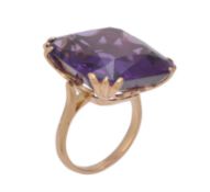 An French Art Nouveau early 20th century amethyst dress ring