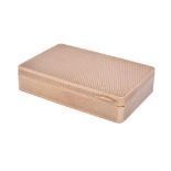 A 9 carat gold rounded rectangular snuff box by Mappin & Webb