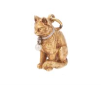 A French early 20th century gold cat pendant