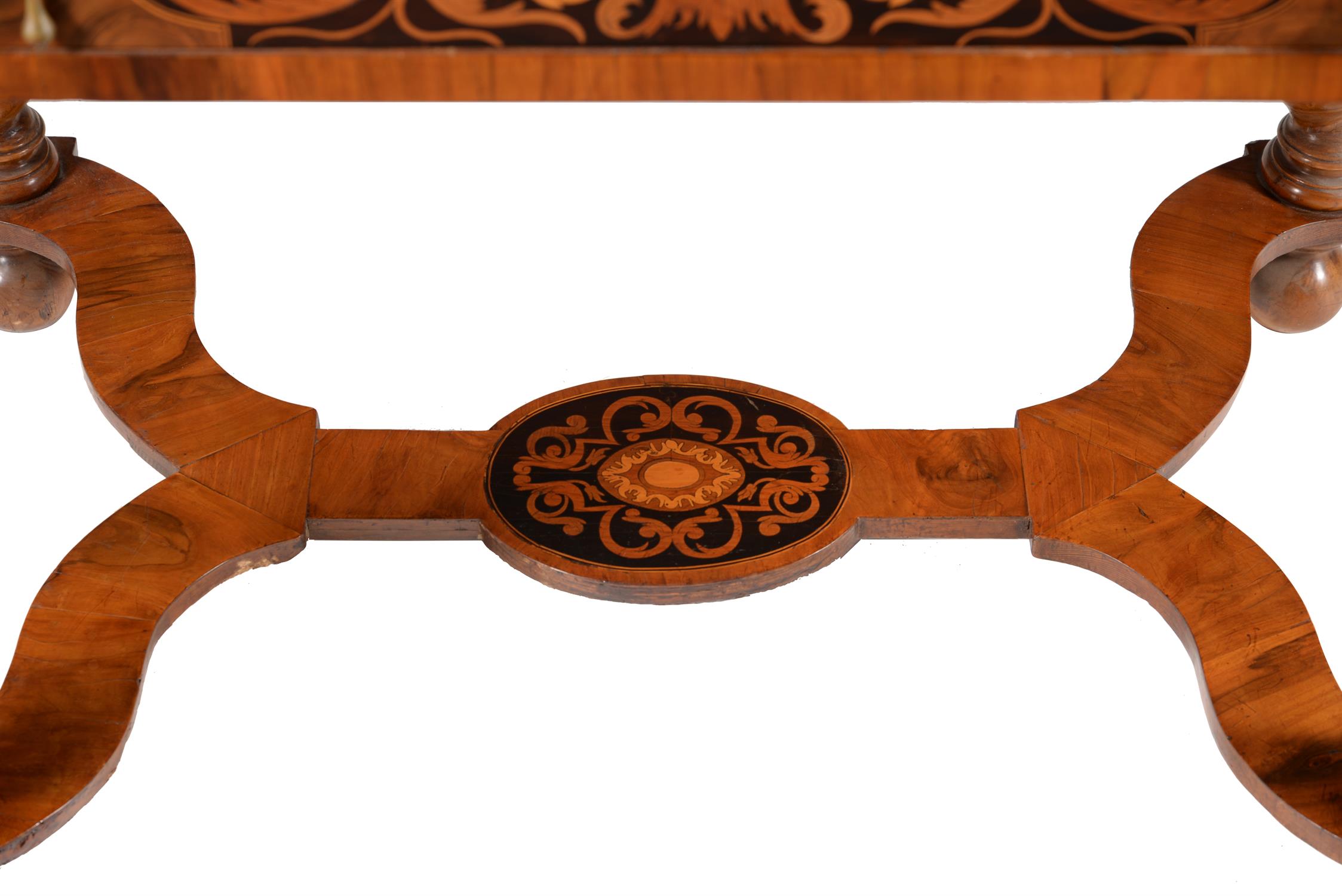 A fine William & Mary walnut oyster veneered and marquetry side table - Image 3 of 6