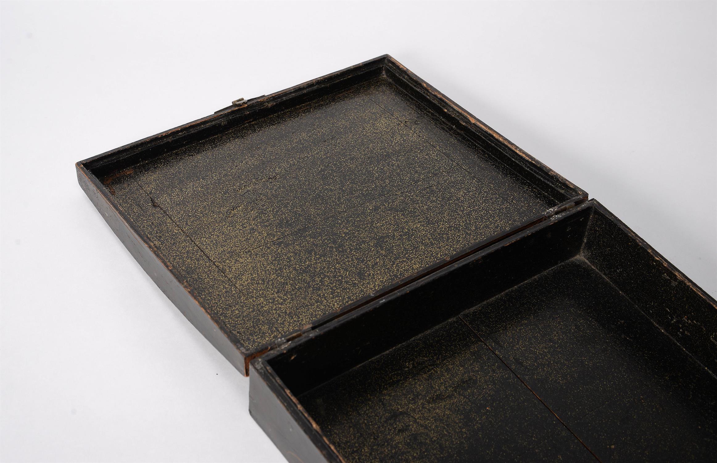 A Queen Anne black lacquered and gilt Chinoiserie writing box - Image 3 of 3