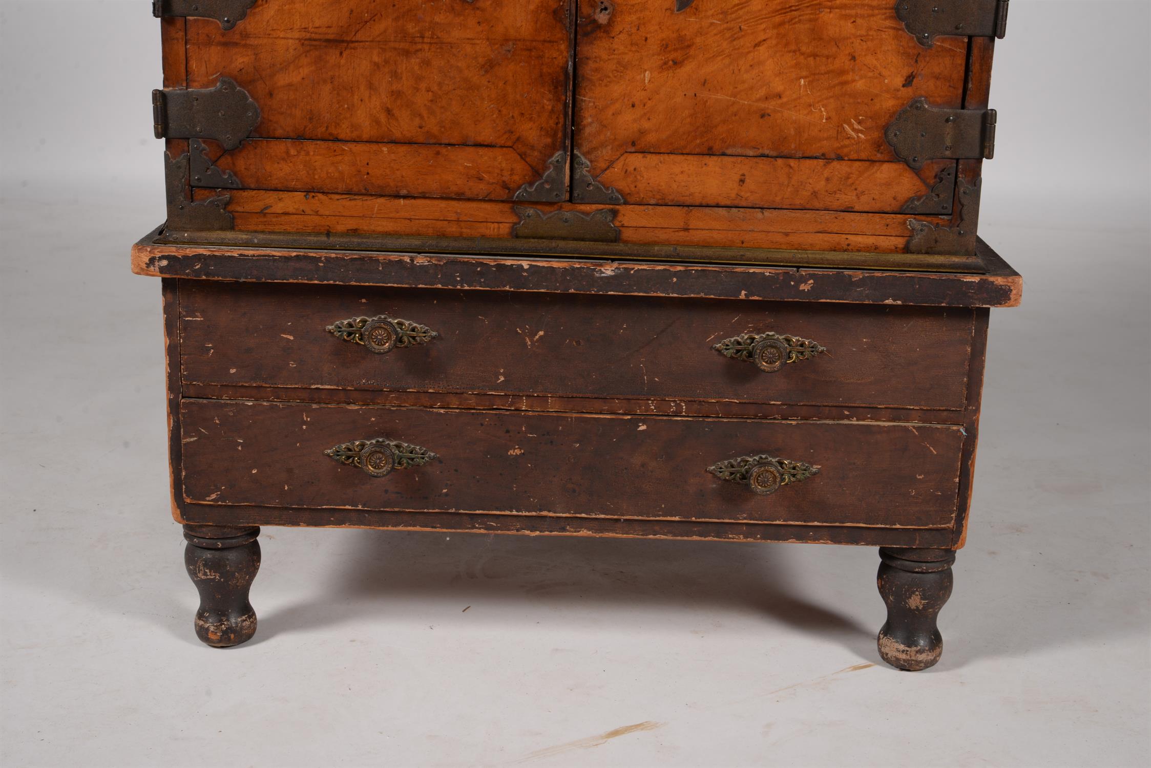 A Dutch Colonial exotic hardwood and brass mounted cabinet - Image 5 of 8