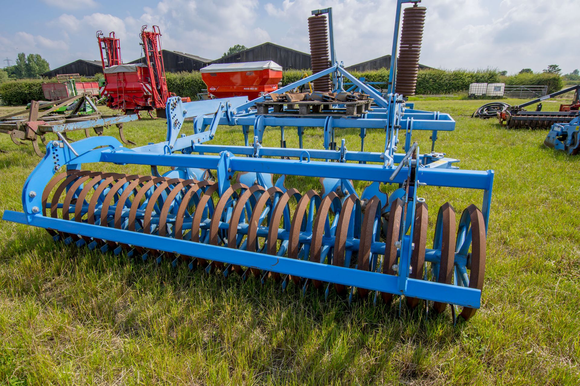 Lemken Karat 9 3m cultivator press.