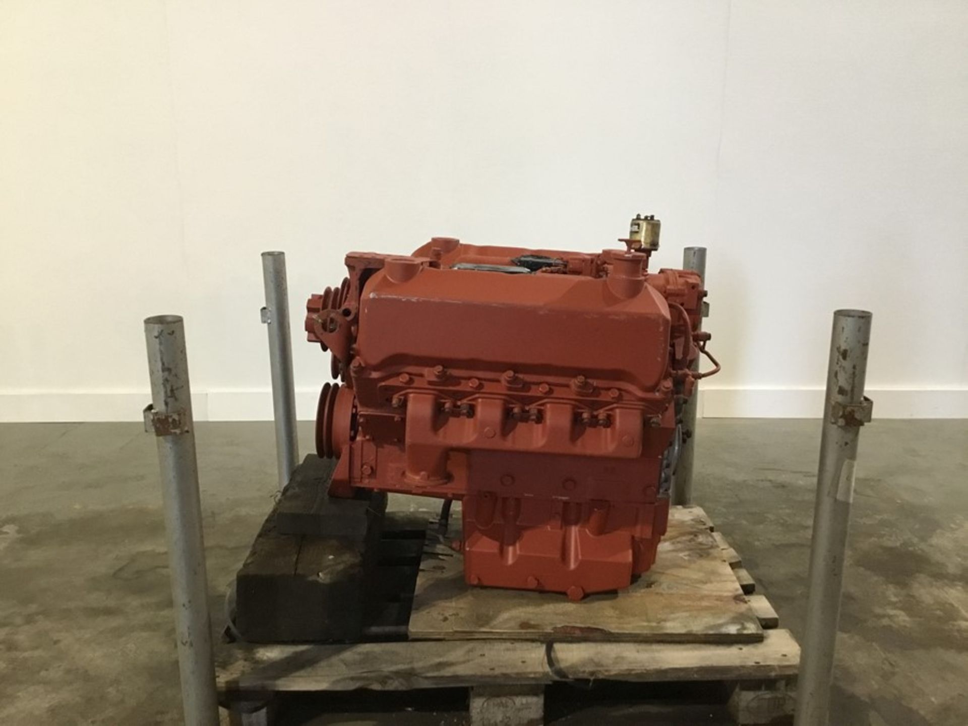 Cummins 504 Diesel engine: Cummins 504 V8 non Turbo Serial 20241735 used spares or repairs - Image 6 of 18