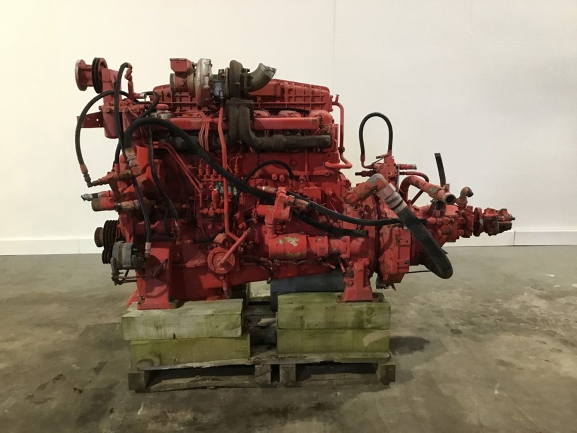 Volvo TID121K 6cyl Turbo Diesel engine with hydraulic pumps