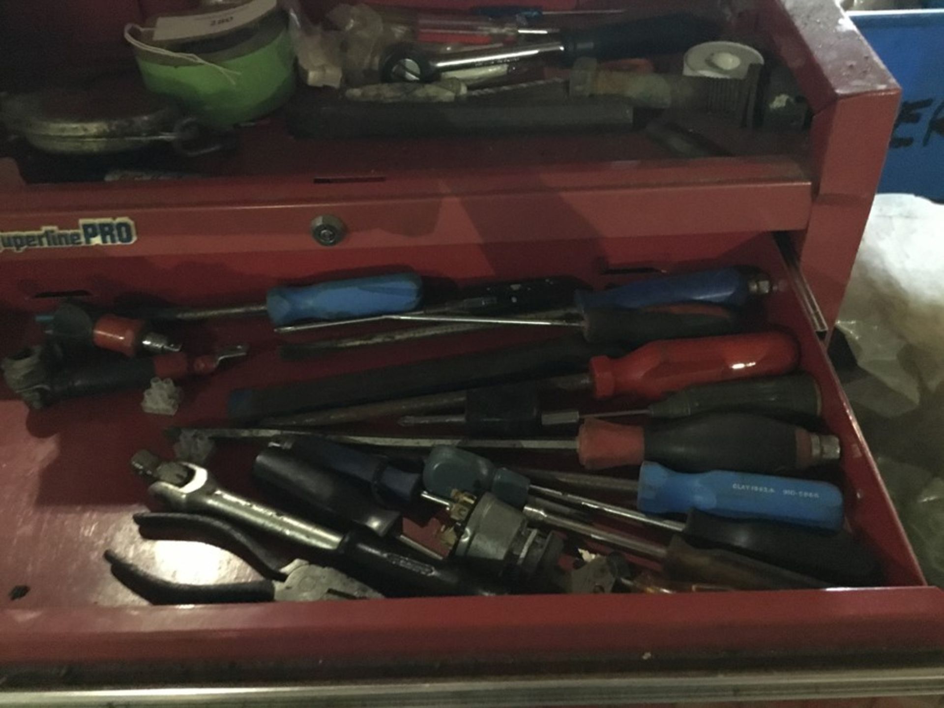 Superline pro 5 draw tool box including contents of misc. tools i.e. screwdrivers spanners etc