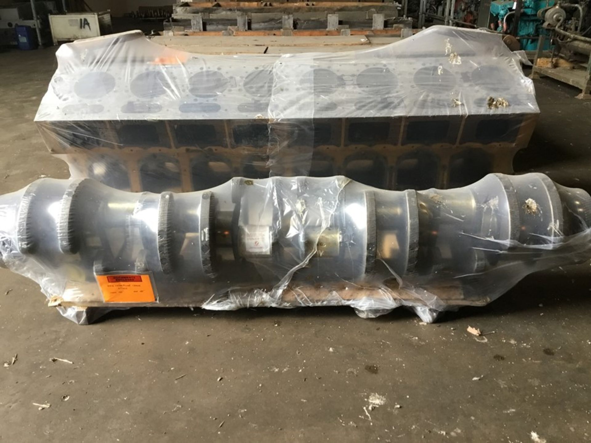 Caterpillar 3516, V16 Engine block and Crankshaft Part number 4P2616 mains 025" Rod 050" - Image 8 of 18