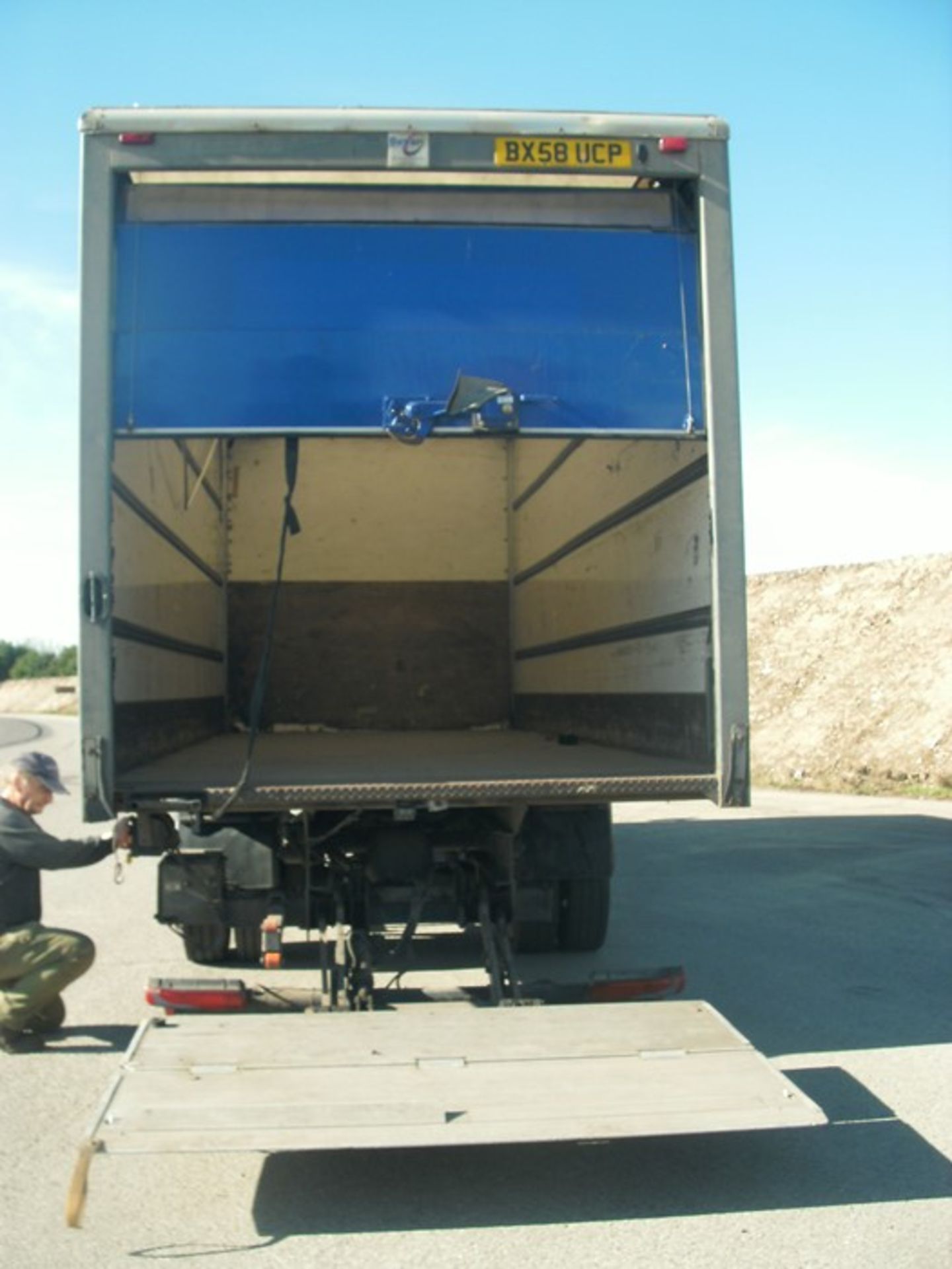 *MAN model TGL 7.150, 4x2 RHD 7.5ton Box Lorry With Dhollandia Tail lift SWL 1000Kg,two passenger - Image 16 of 18