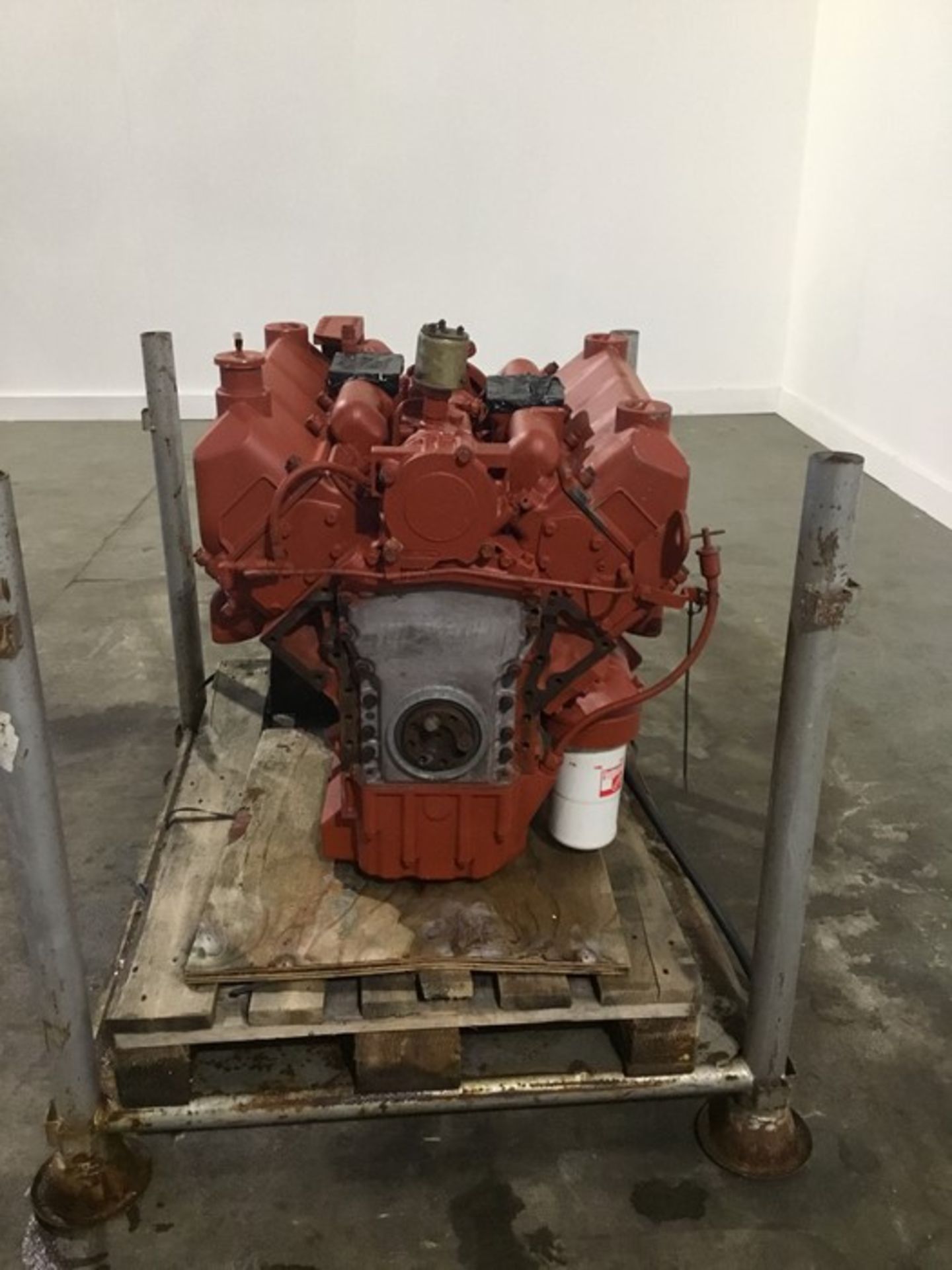 Cummins 504 Diesel engine: Cummins 504 V8 non Turbo Serial 20241735 used spares or repairs - Image 4 of 18