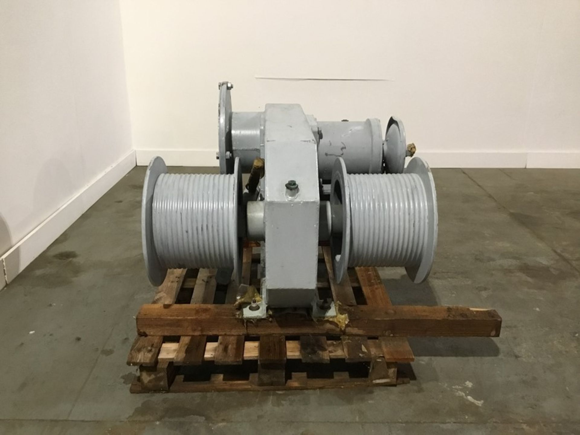 Welin Lambie Davit winch Unused or refurbished Ex Mod - Image 15 of 15