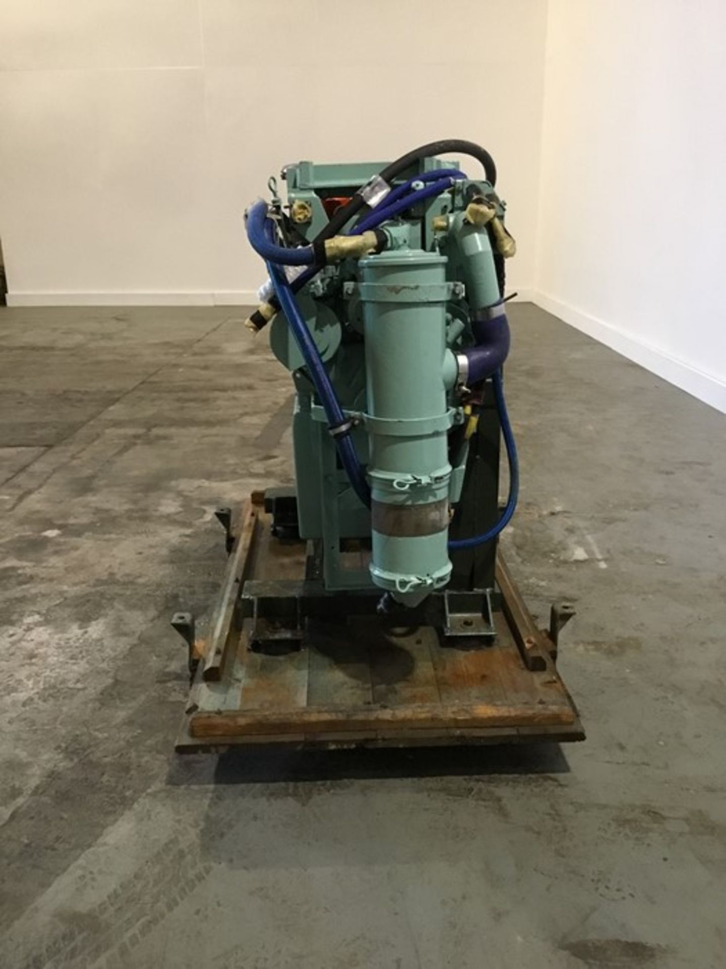 Perkins 4108 Diesel Engine: Perkins 4108 4cyl non Turbo Serial number ED22239U648117V Ex MOD - Image 10 of 21