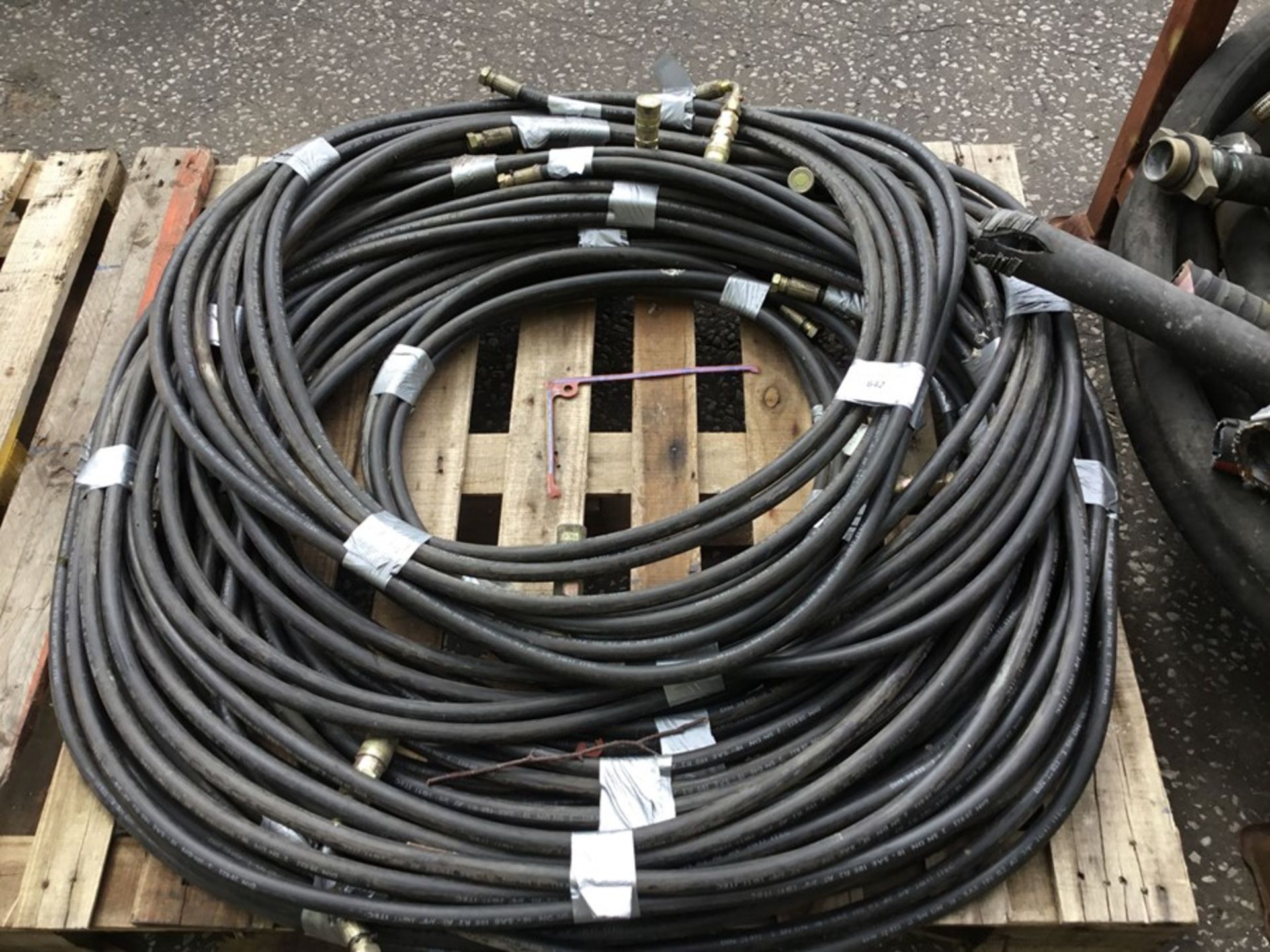 Pallet of misc hose - Image 2 of 3