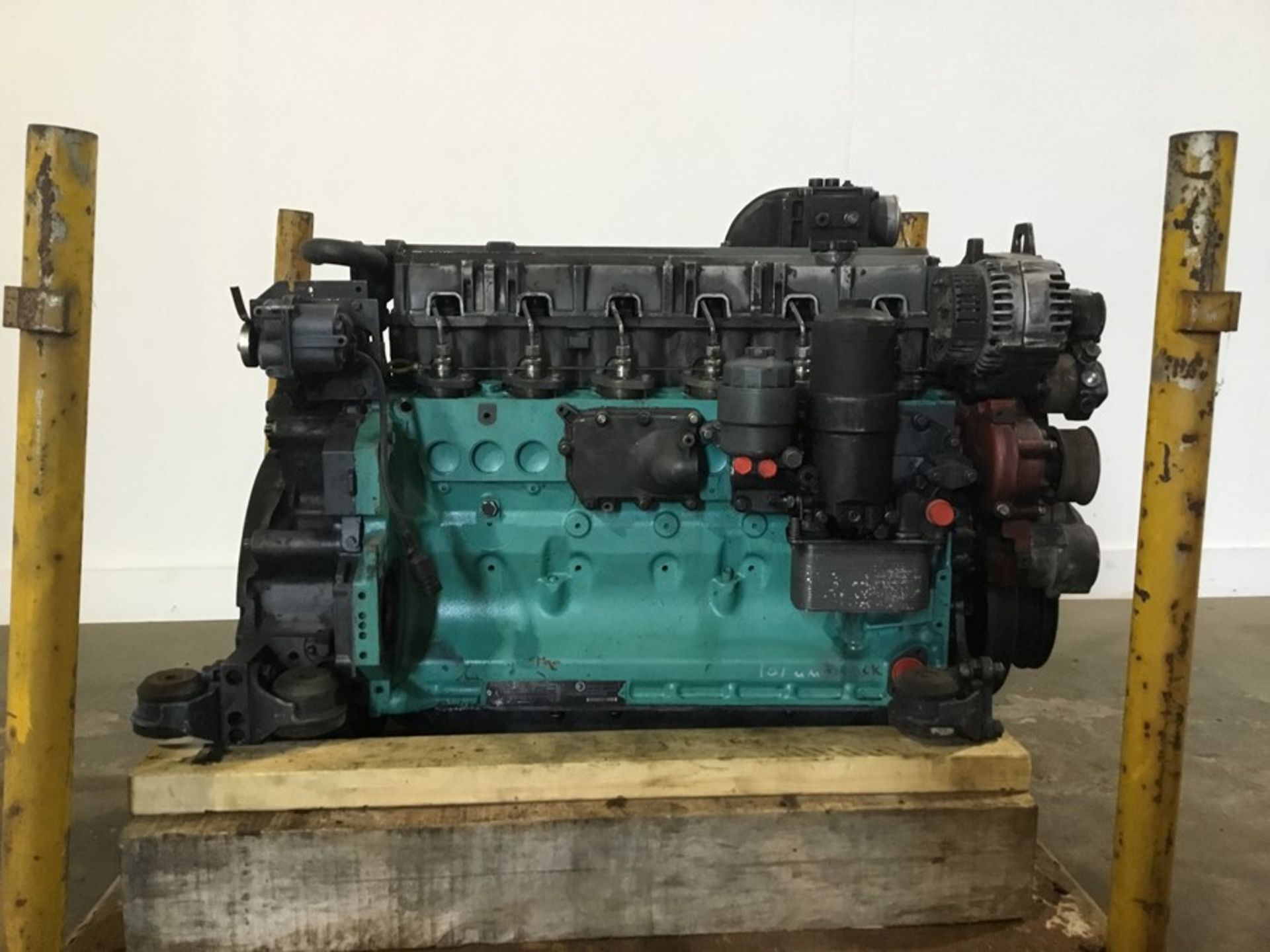 Deutz BF6M2012c Diesel Engine: Deutz BF6M2012C 6cyl Turbo Serial number 00-98022, 114kw @ 2000Rpm - Image 9 of 21