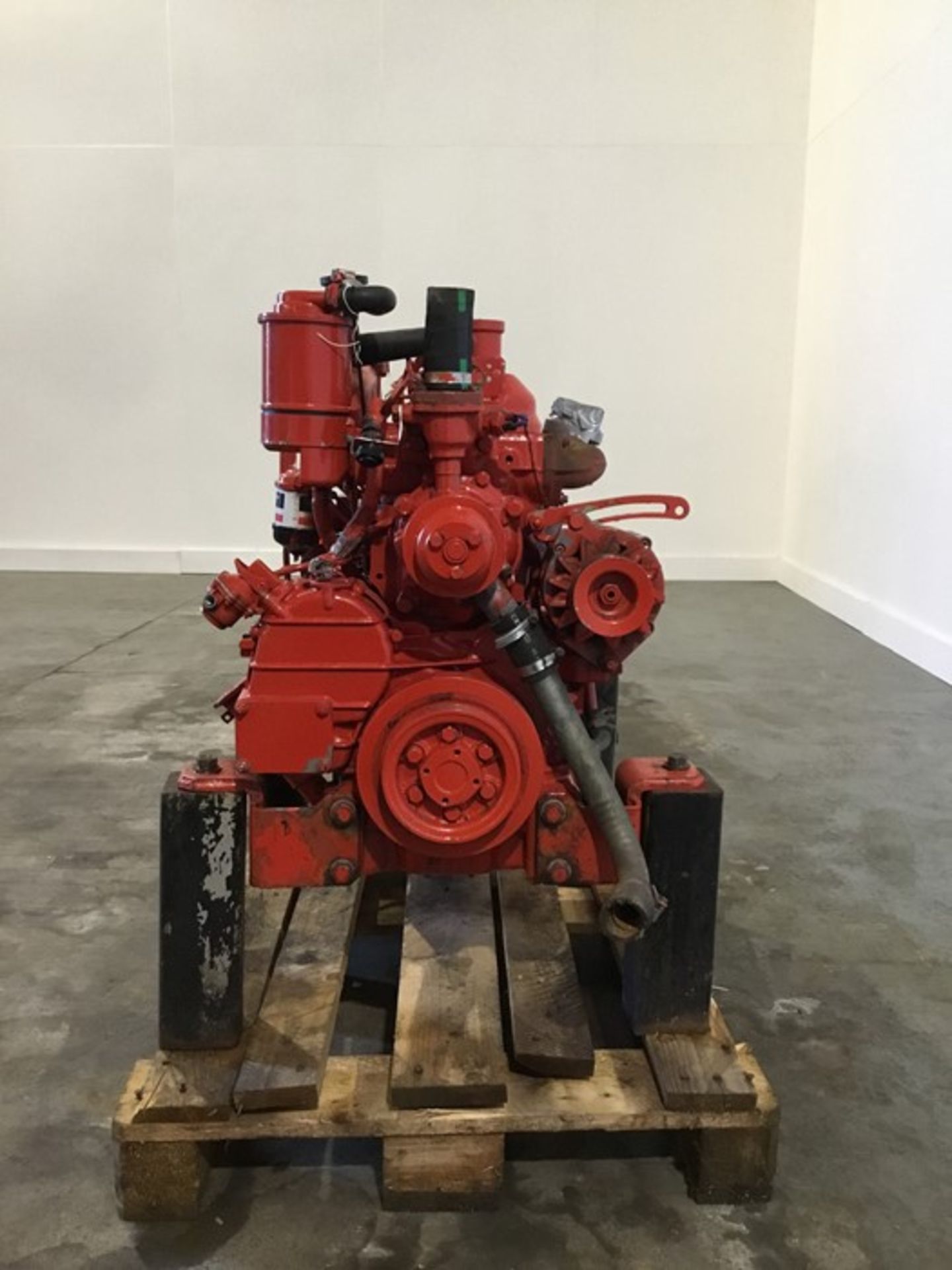 Iveco 8065 Diesel Engine: Iveco 8065M12 6cyl non Turbo Serial Number 850563 110hp@2500rpm - Image 9 of 18