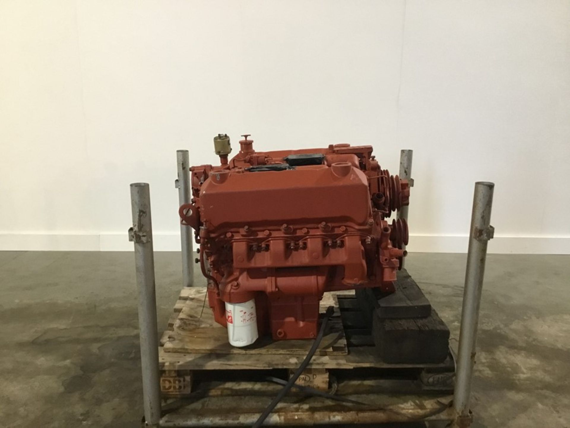 Cummins 504 Diesel engine: Cummins 504 V8 non Turbo Serial 20241735 used spares or repairs - Image 8 of 18