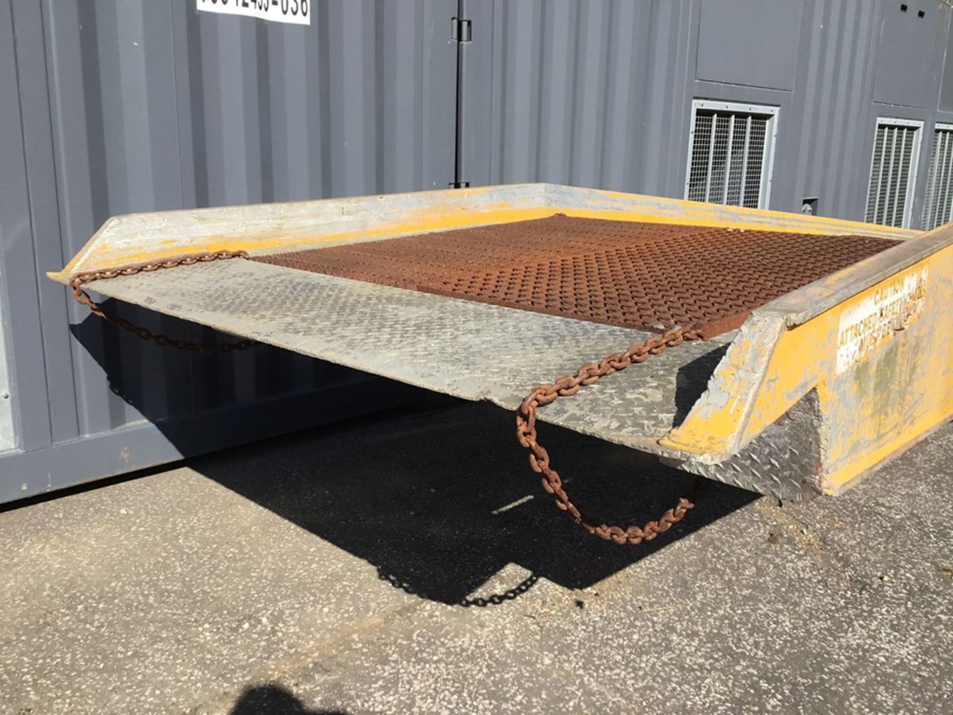 Container ramp: Copperloy Model AS18-70I84-36PL, capacity 18,000lbs width inner 70 width outer 84 - Image 4 of 10