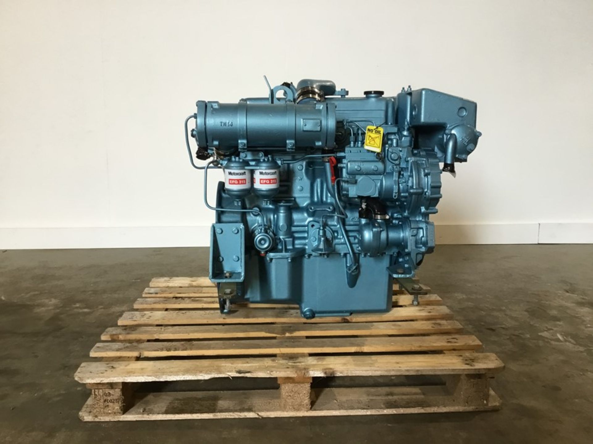 Ford 2722E Marine Diesel engine: Ford 2722e 4cyl Turbo 140Hp @2500Rpm used low hours