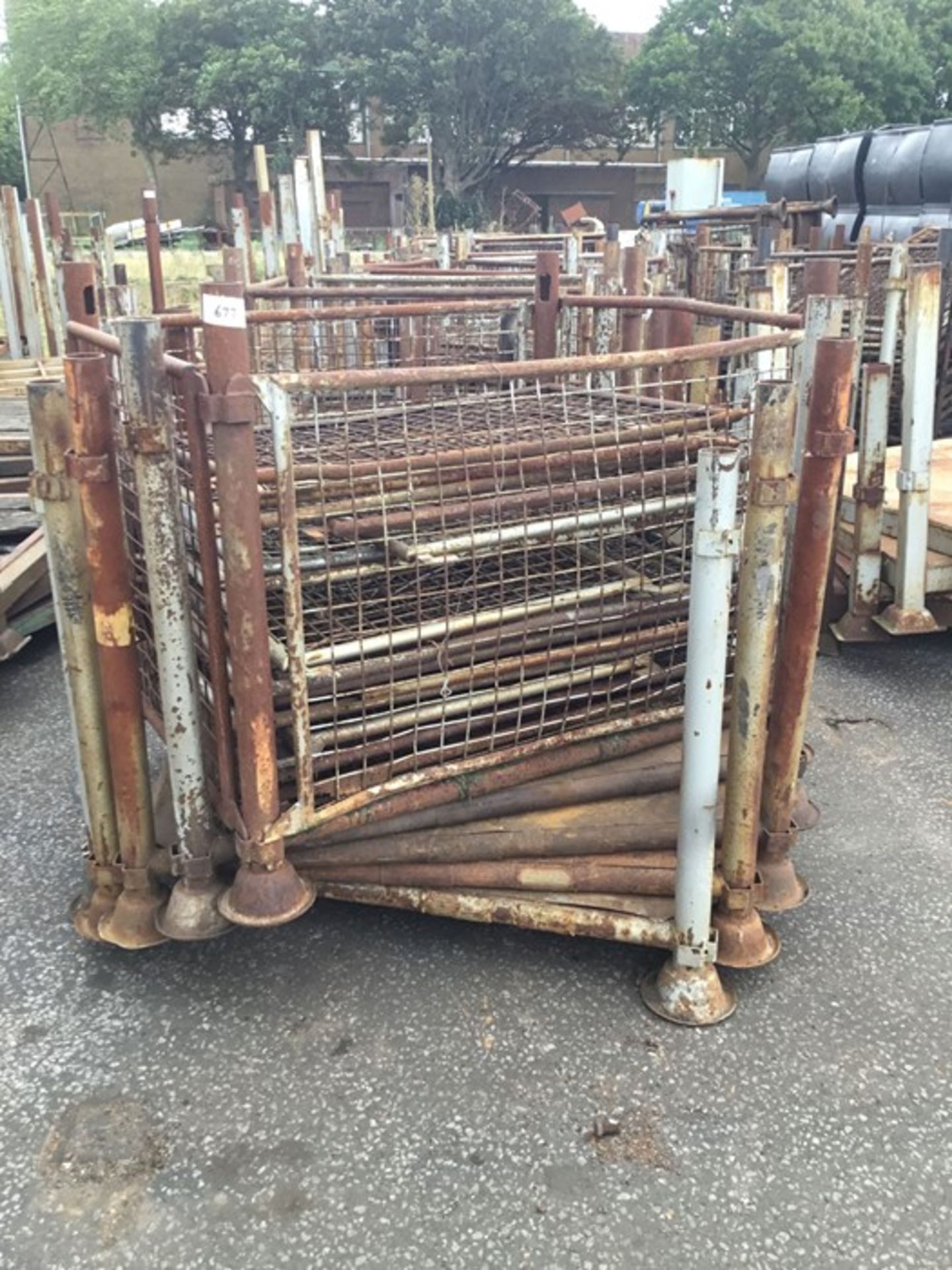 5 cage stillages with sides