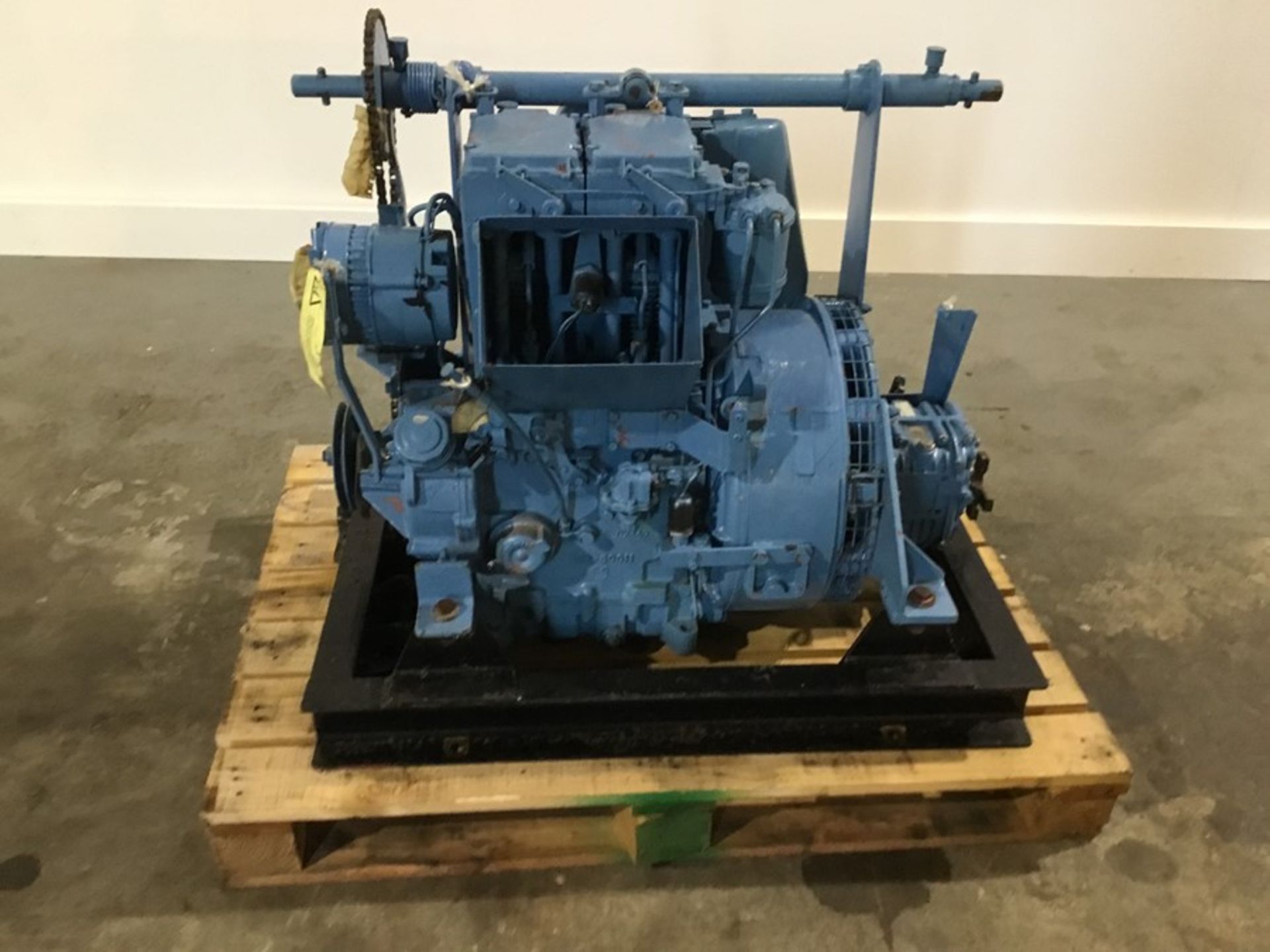 Lister TS2a Marine Diesel engine, Lister TS2A, 2cyl non turbo Serial number 39000580TS2A940 14.5Hp - Image 8 of 24
