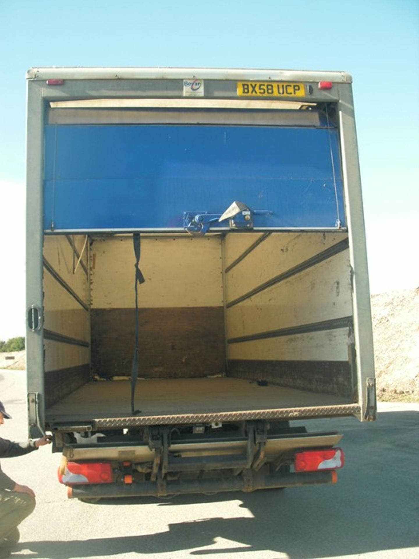 *MAN model TGL 7.150, 4x2 RHD 7.5ton Box Lorry With Dhollandia Tail lift SWL 1000Kg,two passenger - Image 15 of 18