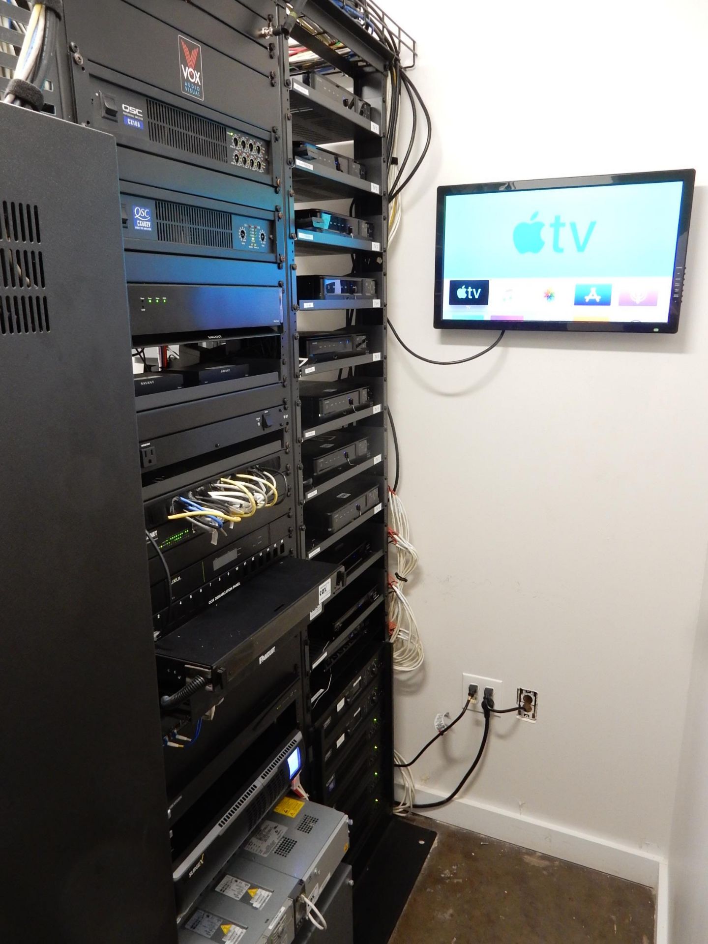 VOX AUDIO VISUAL SOUND/AUDIO SYSTEM - Image 2 of 2