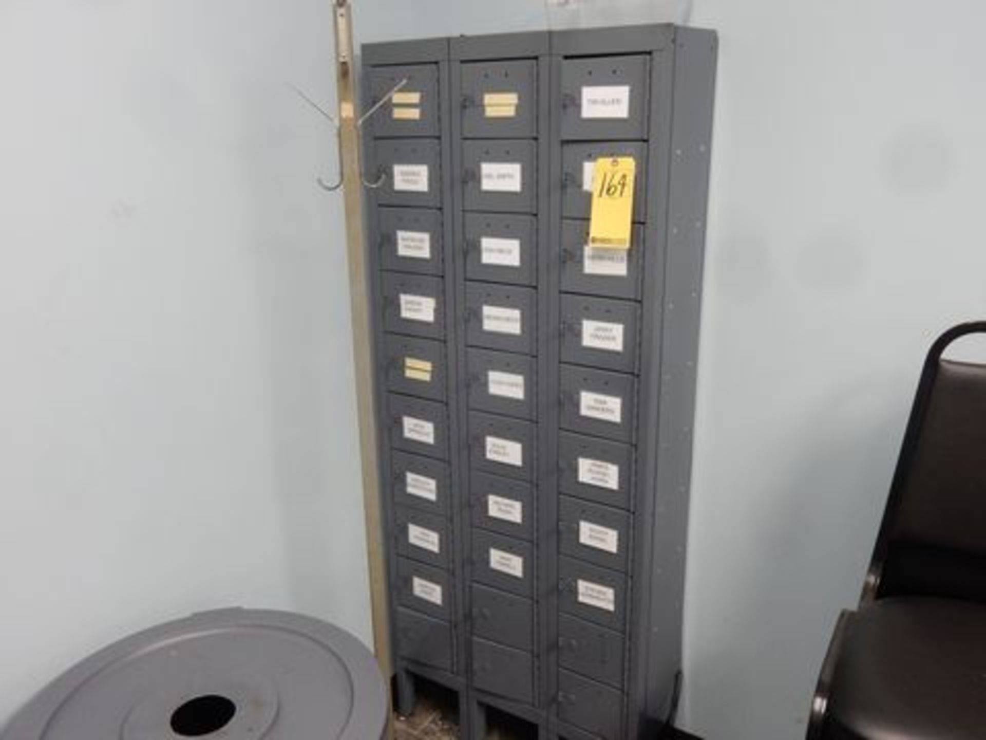 30-BIN EMPLOYEE LOCKER