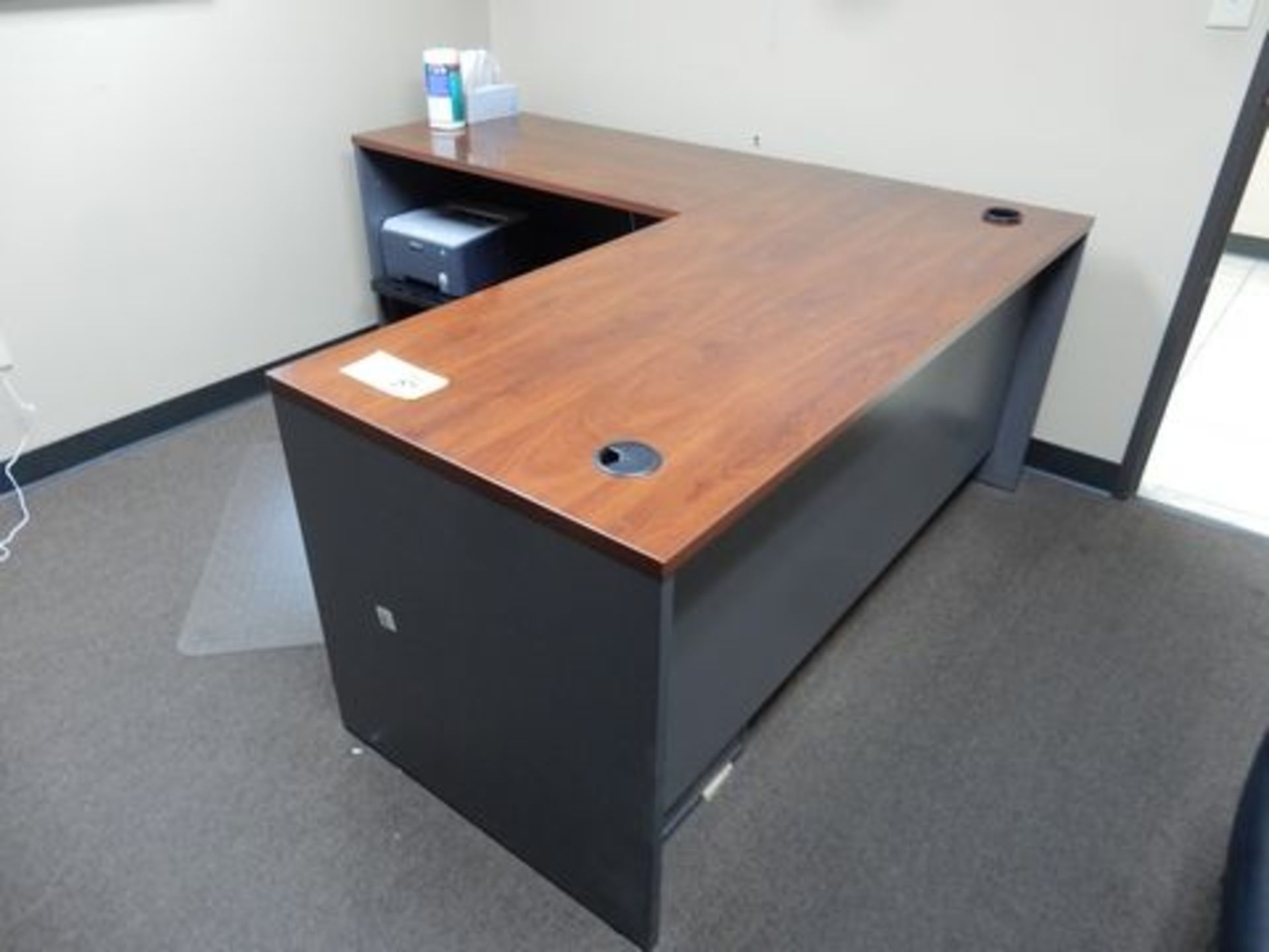 FORMICA TOP DESK W/LEFT HAND RETURN