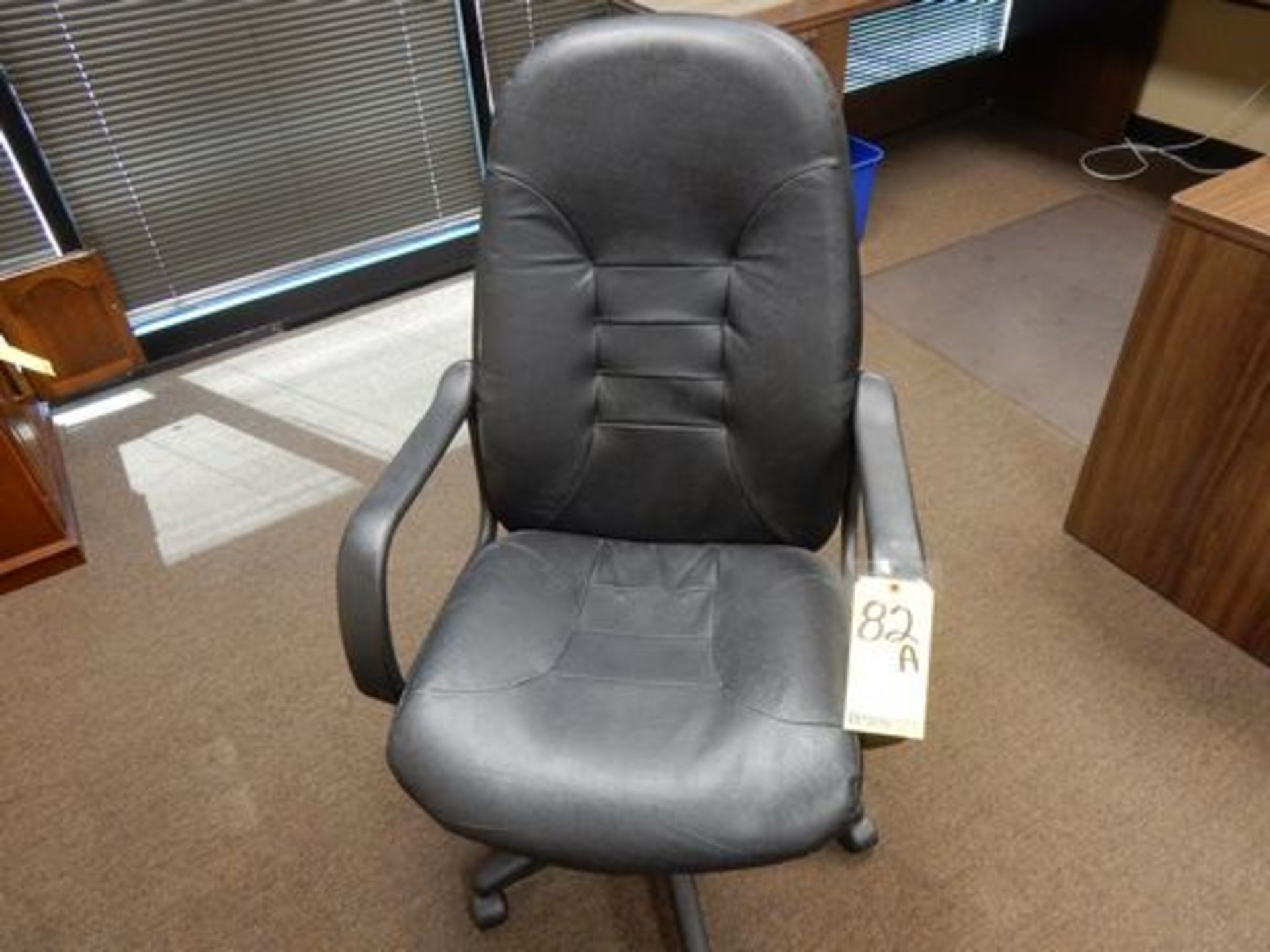 LEATHER DESK CHAIR