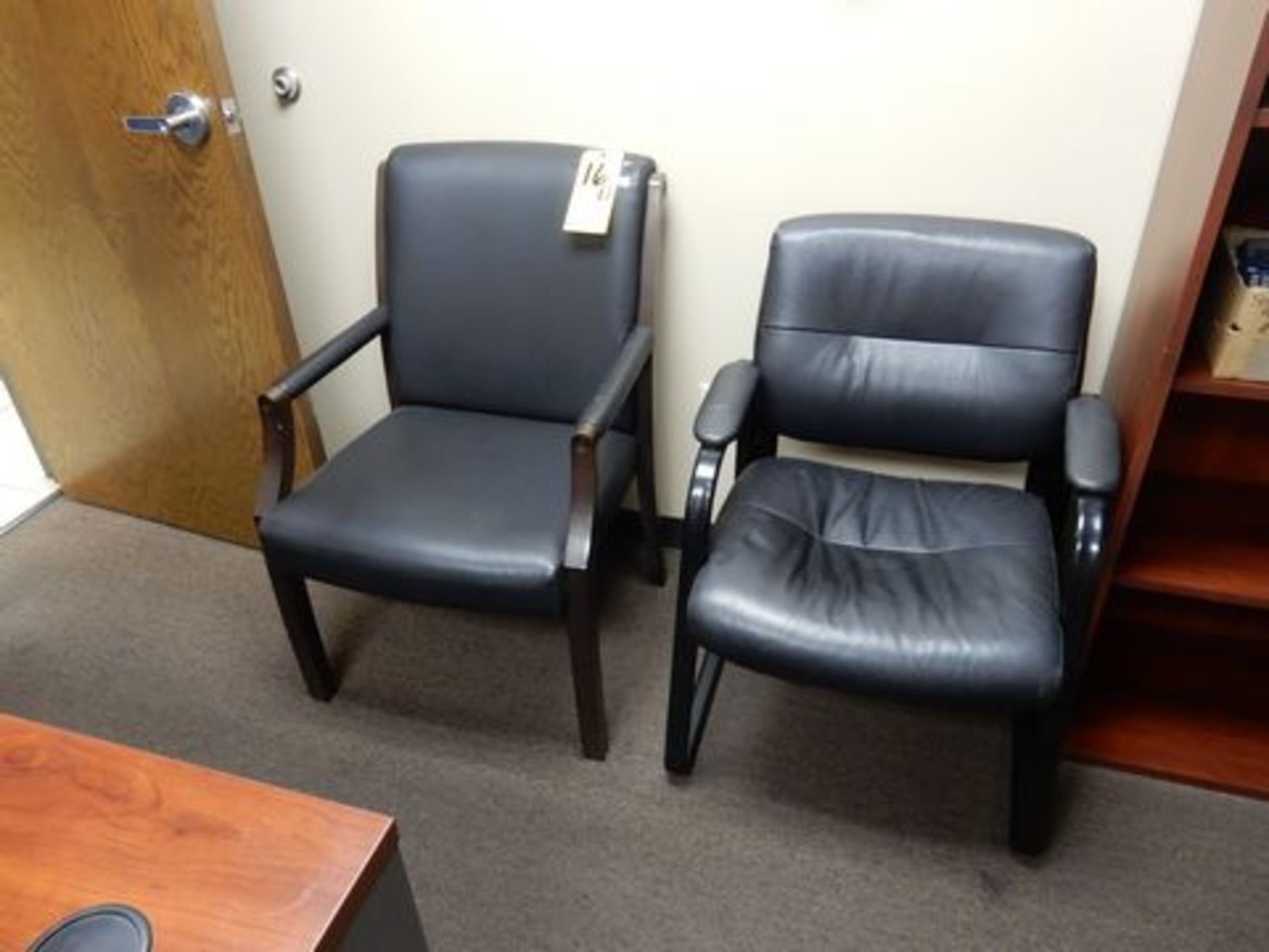 LOT (2) OFFICE CHAIRS