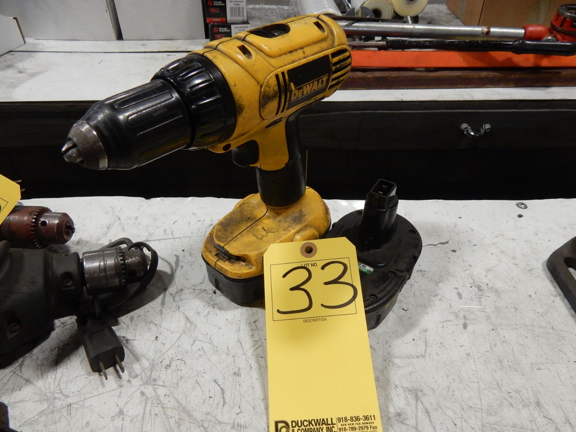 CORDLESS DEWALT DRILL W/EXTRA BATTERY