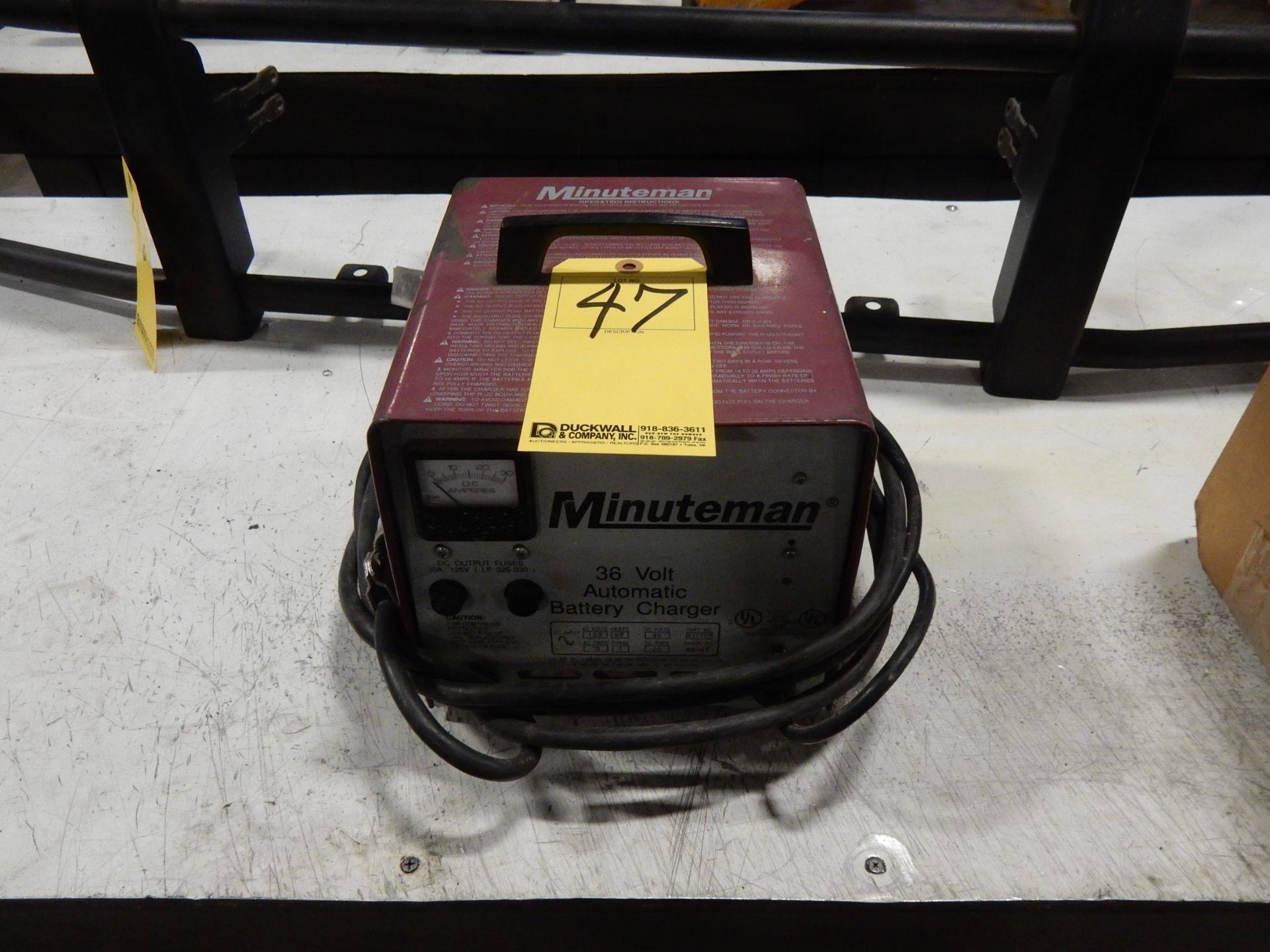 MINUTEMAN AUTOMATIC BATTERY CHARGER 36 VOLT