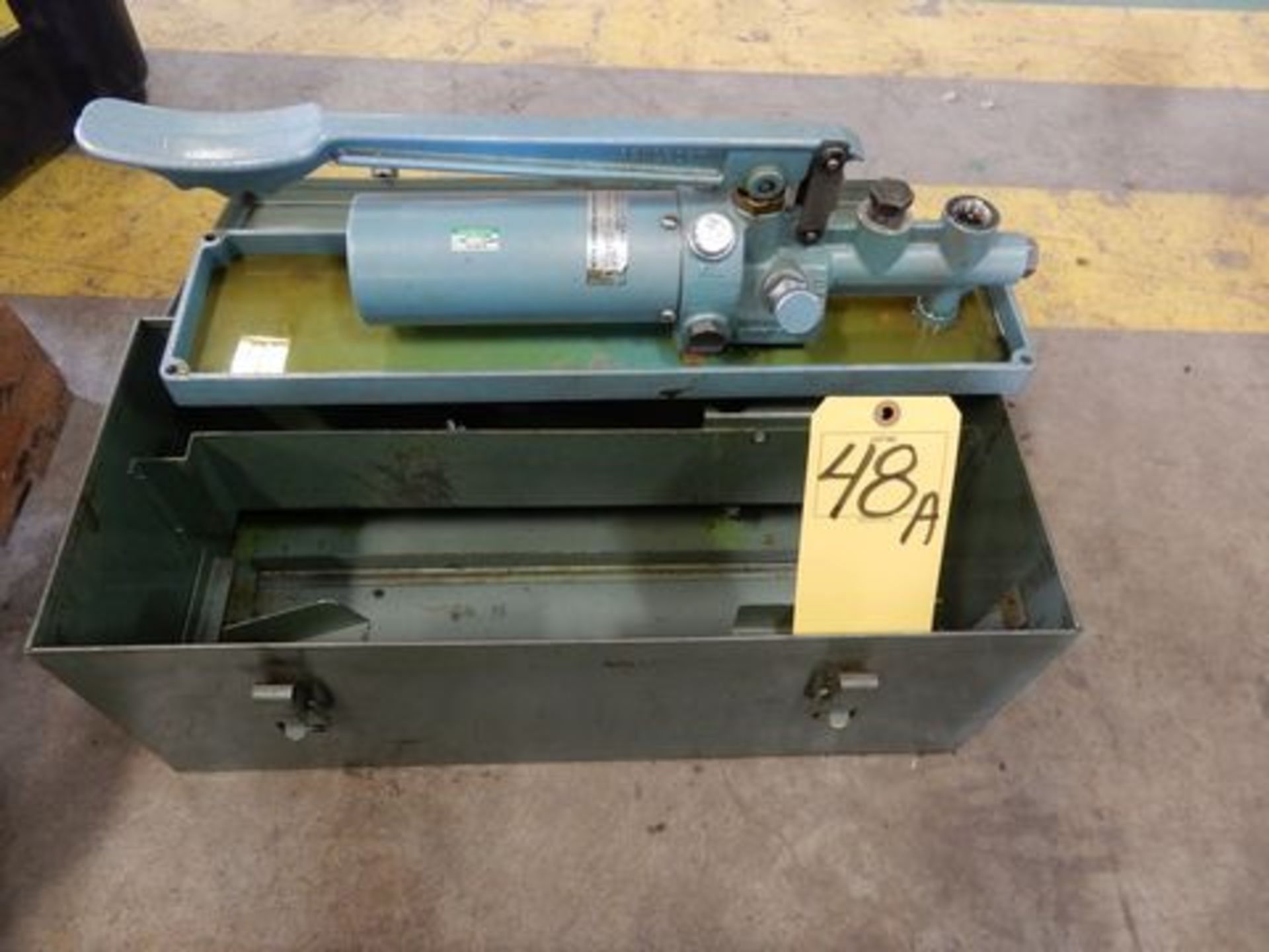 ASHCROFT DEADWEIGHT TESTER W/CASE