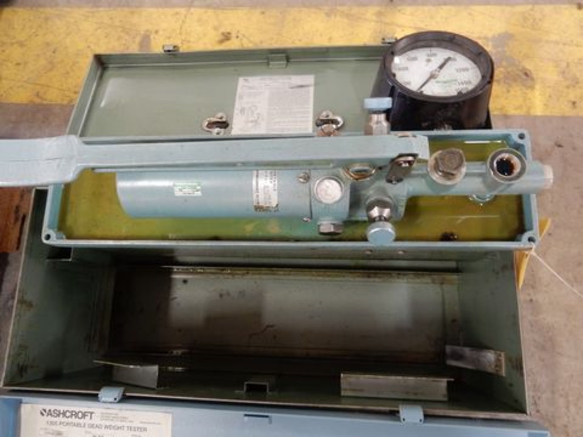 ASHCROFT DEADWEIGHT TESTER W/CASE - Image 2 of 2