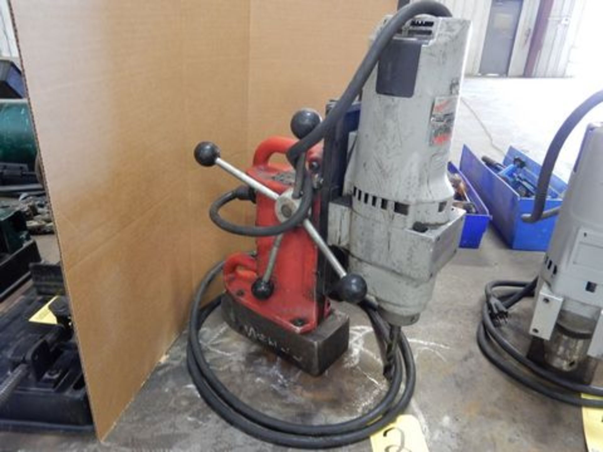 MILWAUKEE MAGNETIC BASE DRILL - Image 2 of 2