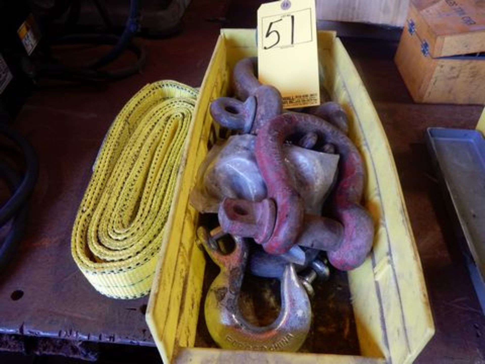 LOT LIFTING CLEVISES, HOOKS & LIFTING STRAP