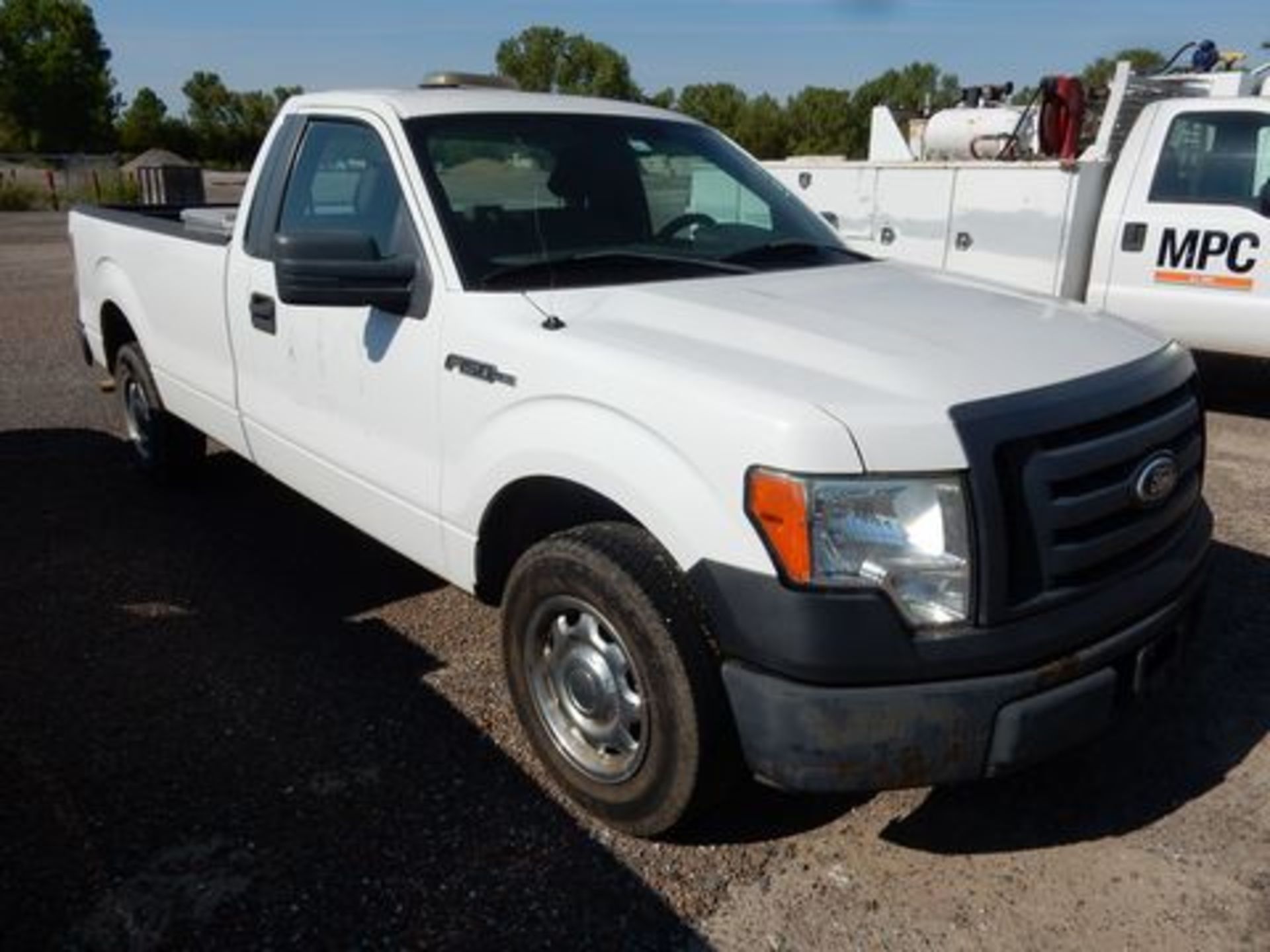 2010 FORD PICKUP, M# F150XL, VIN# 1FTMF1CW4AKC36324, MILEAGE N/A, 2-WHEEL DRIVE, GAS, LONG BED - Image 5 of 6