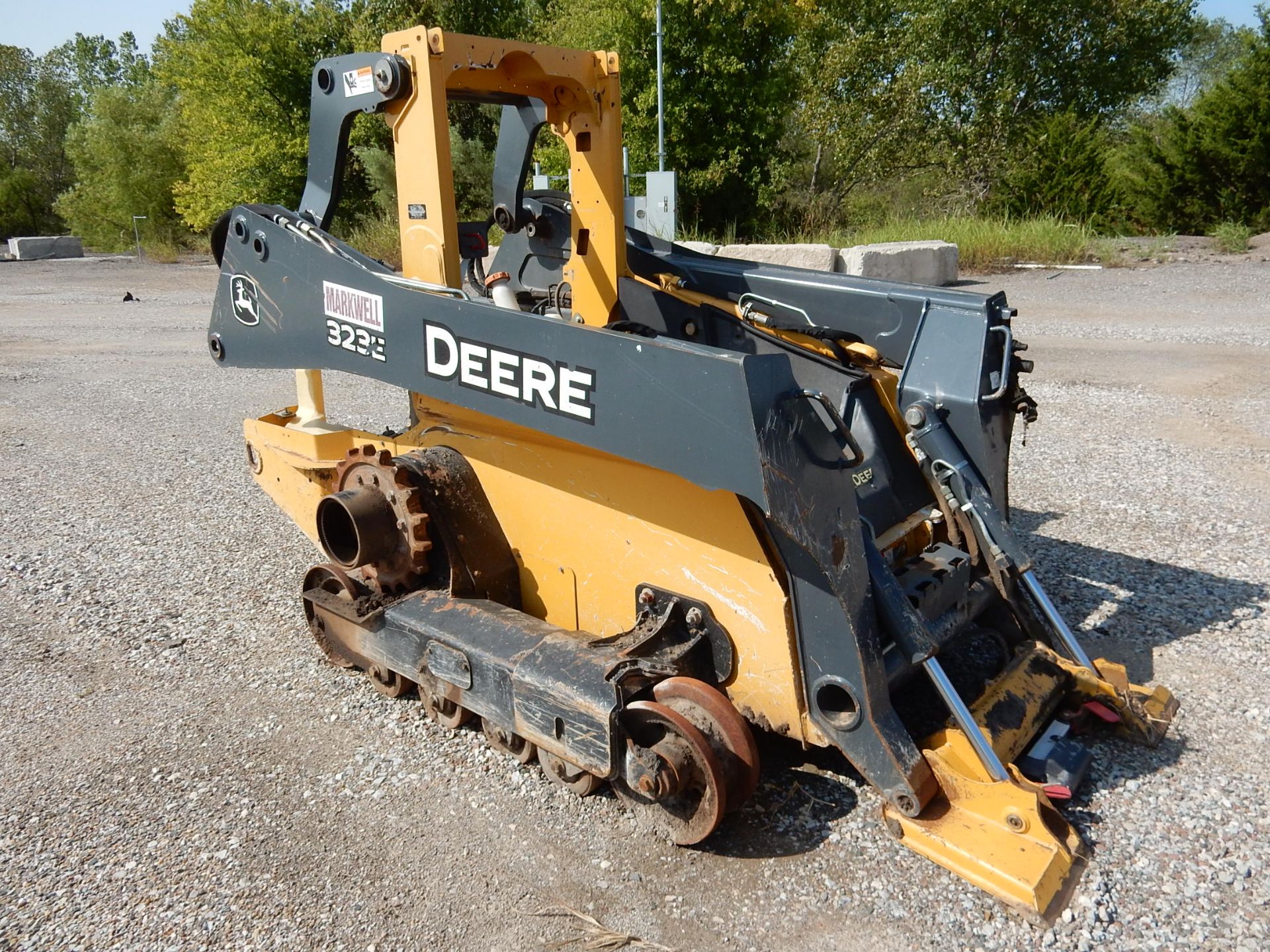 JOHN DEERE SKID STEER, M# 323E, S/N N/A